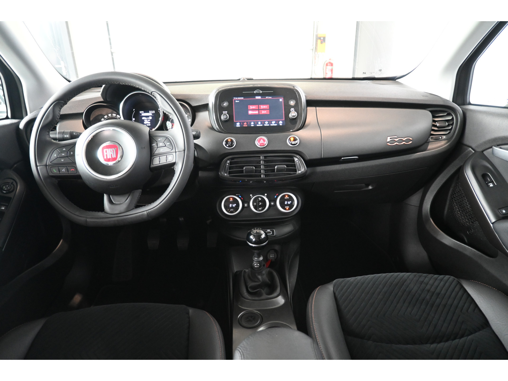Fiat 500 X Cross 1.4 Turbo MultiAir S-Design Cross Navigatie Clima Trekhaak Cruise control 1e Eigenaar 100% Onderhouden! Inruil Mogelijk!