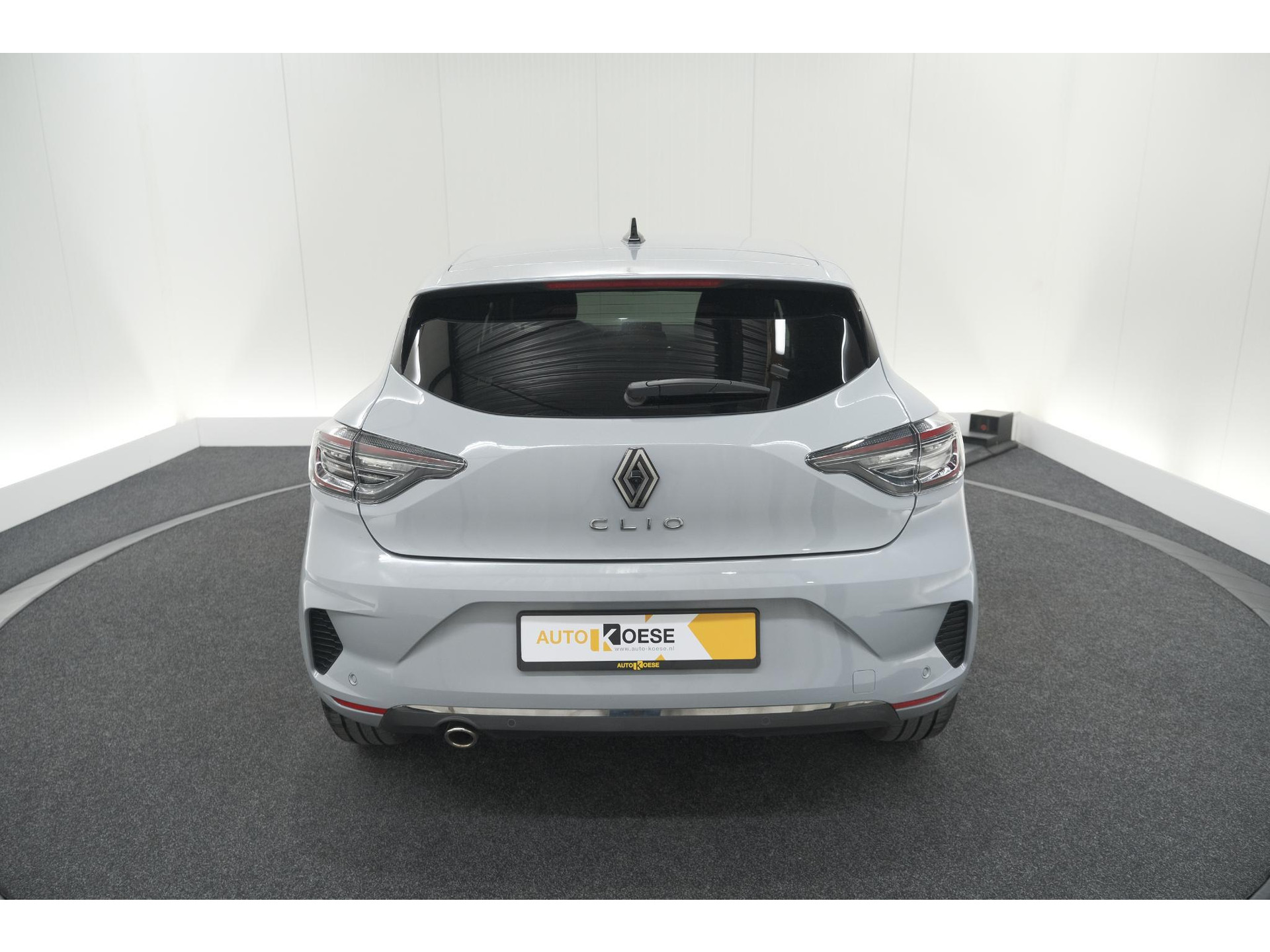 Renault Clio TCe 90 GPF techno | 360 Camera | Adaptieve Cruise Control | Navigatie | 9.3 Inch Groot Scherm