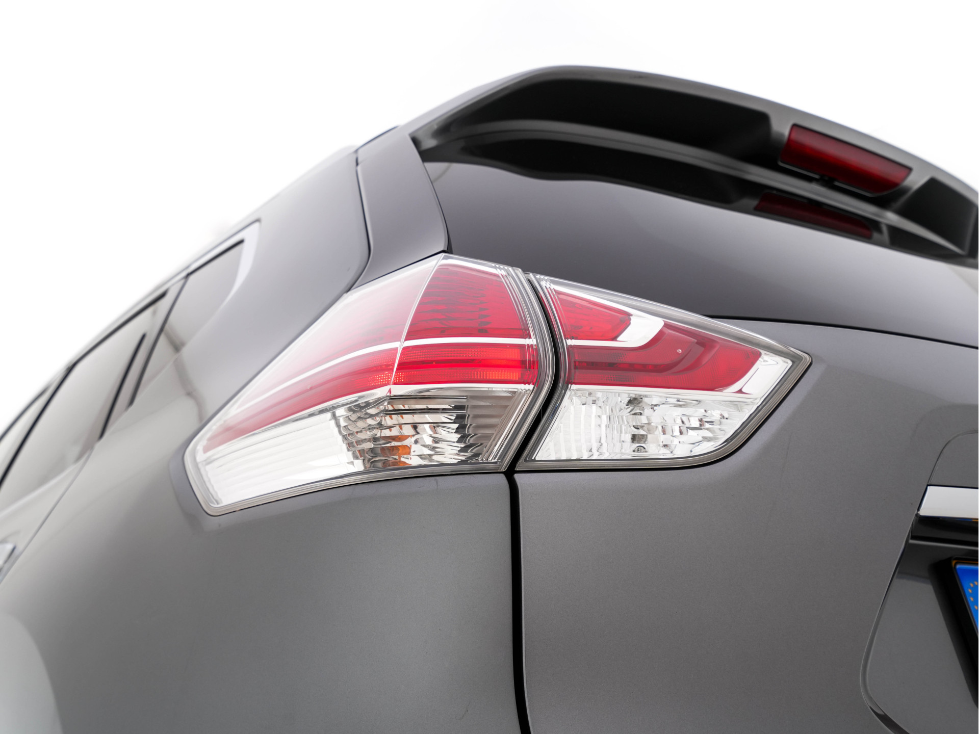 Nissan X-Trail 1.6 dCi Tekna (INCL-BTW) Aut. *PANO | LEATHER | FULL-LED | TOP-VIEW | JBL-AUDIO | BLINDSPOT | KEYLESS | HEATED-COMFORTSEATS | NAVI-FULLMAP | CARPLAY | PRIVACY-GLASS | 19''ALU*