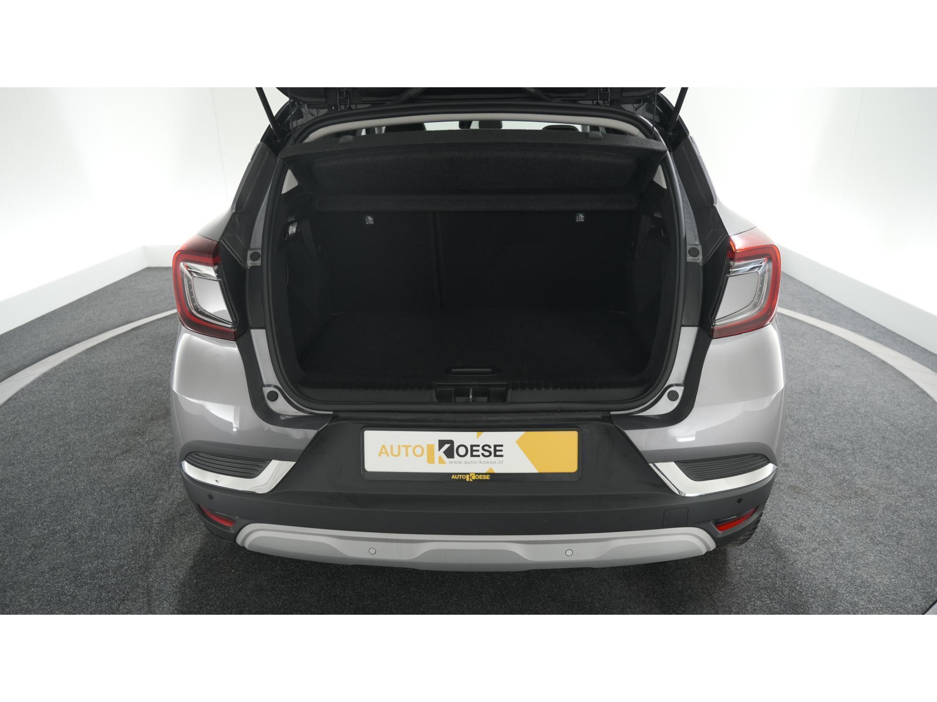 Renault Captur Mild Hybrid 140 EDC Techno | 360 Camera | 9.3 Inch Grootscherm | Stoelverwarming | Apple Carplay | 18 Inch Lichtmetalen Velgen