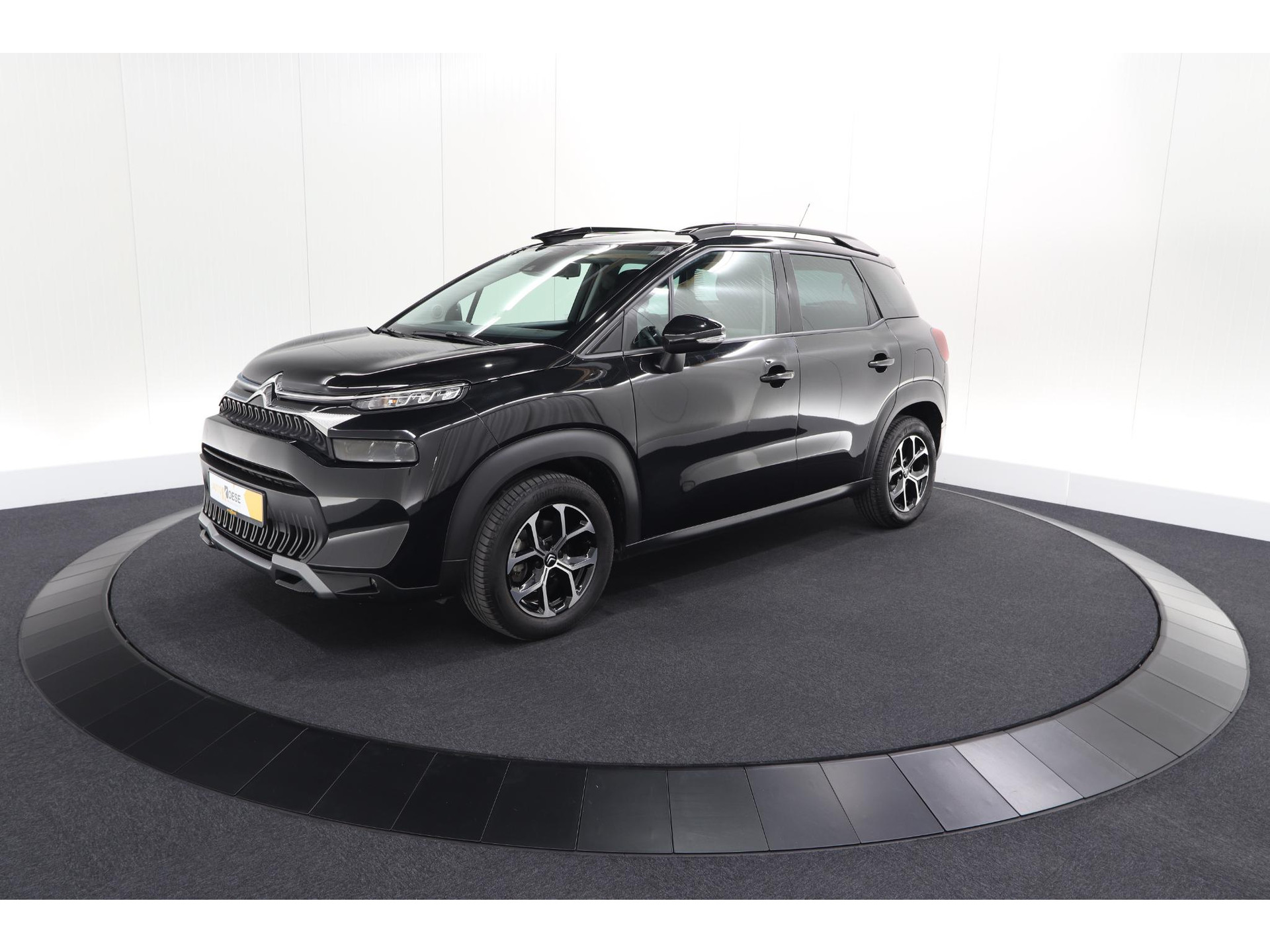 Citroen C3 Aircross PureTech 130 EAT6 Shine | Parkeersensoren | Apple Carplay | Stoelverwarming