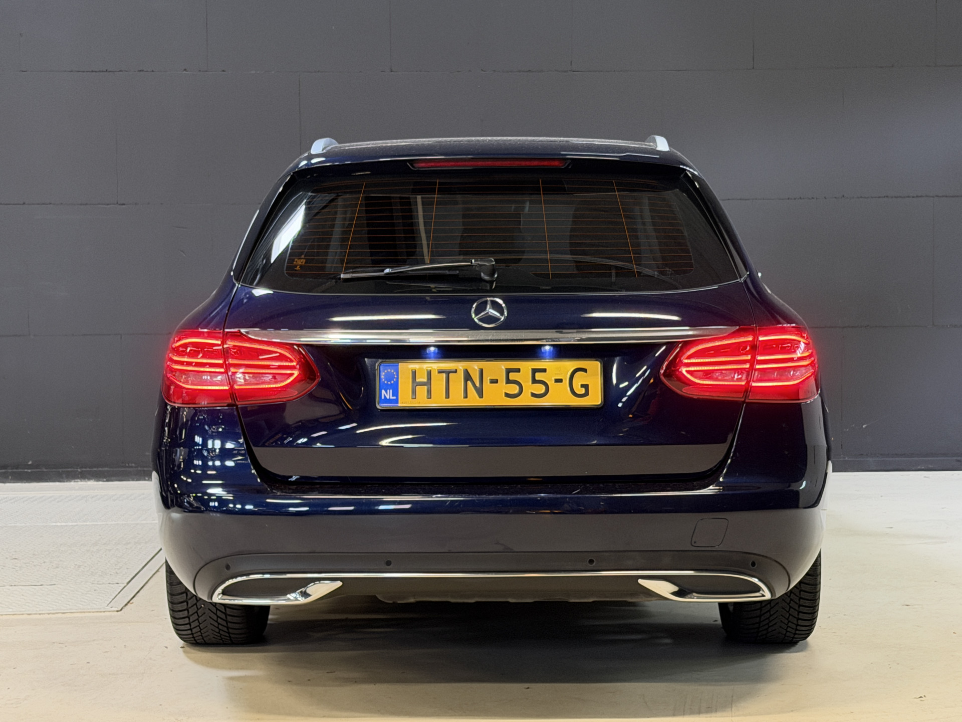 Mercedes-Benz C-klasse Estate 220 d Business Solution | Camera | Stoelverwarming | Elektr. trekhaak | Adaptive cruise | Full LED