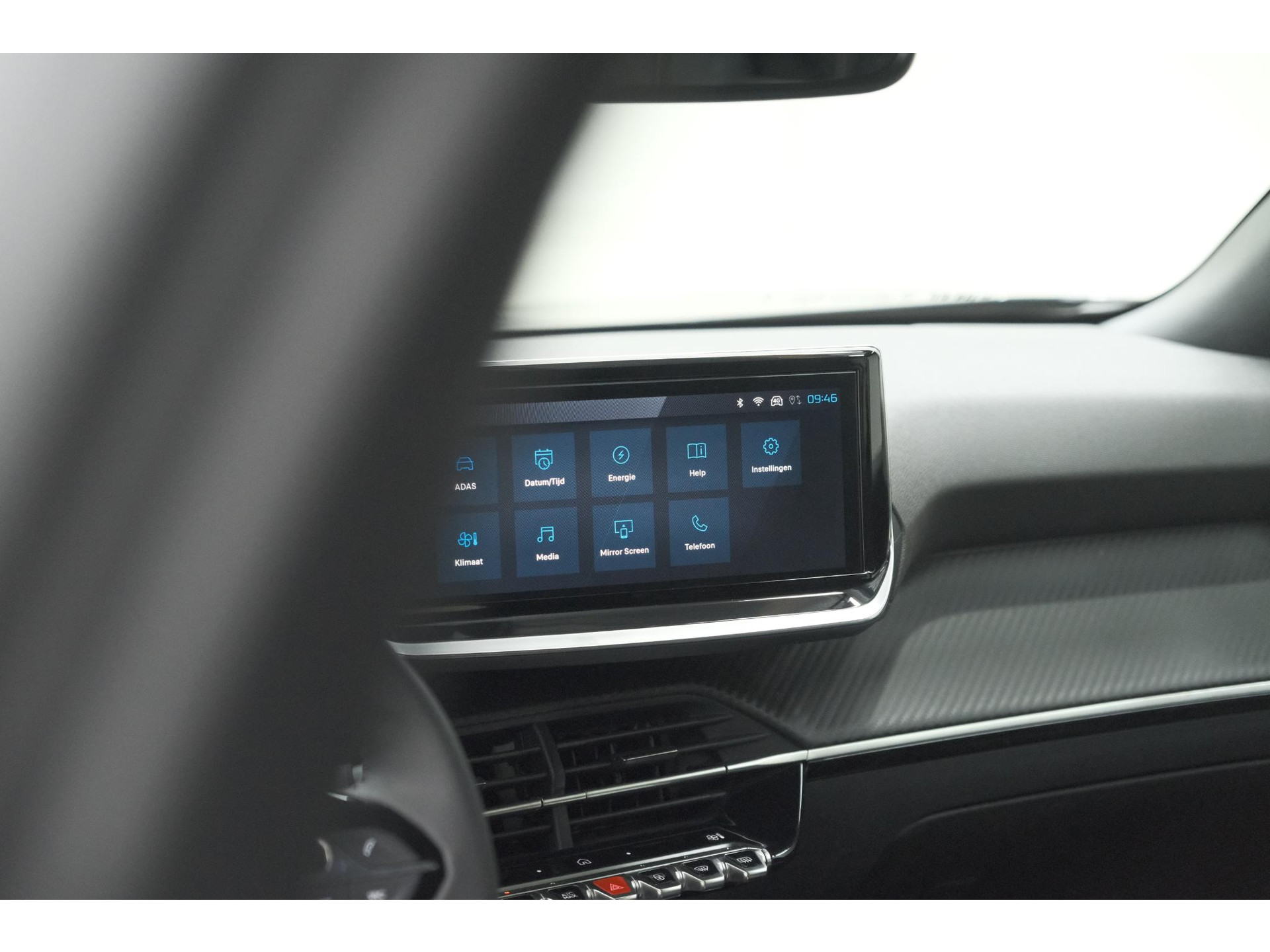 Peugeot e-2008 EV Allure 54 kWh | 360 Camera | Adaptieve Cruise Control | Warmtepomp