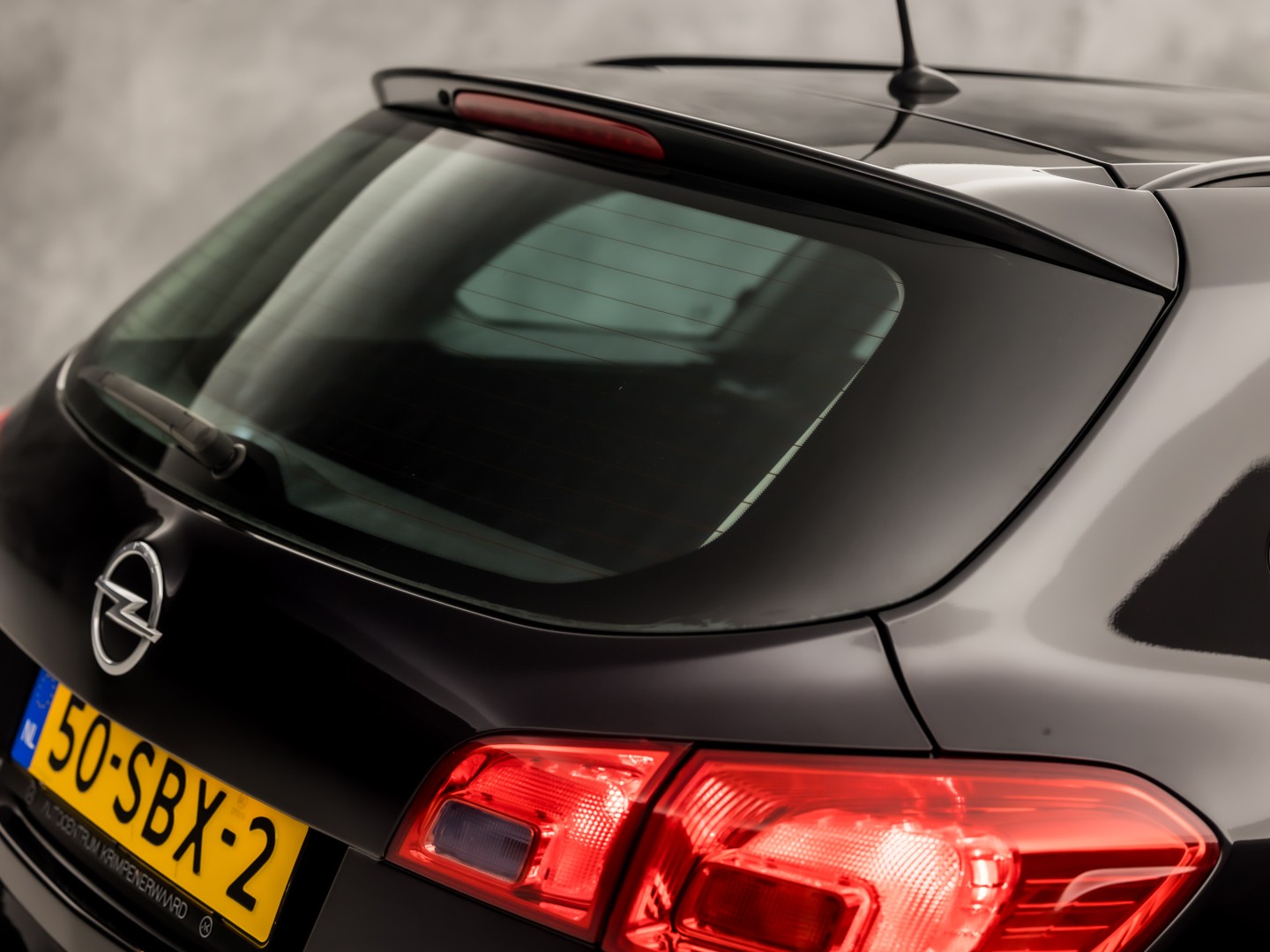 Opel Astra Sports Tourer 1.4 Turbo Sport (AIRCO, CRUISE, GETINT GLAS, SPORTSTOELEN, LM VELGEN, NIEUWE APK, NIEUWSTAAT)