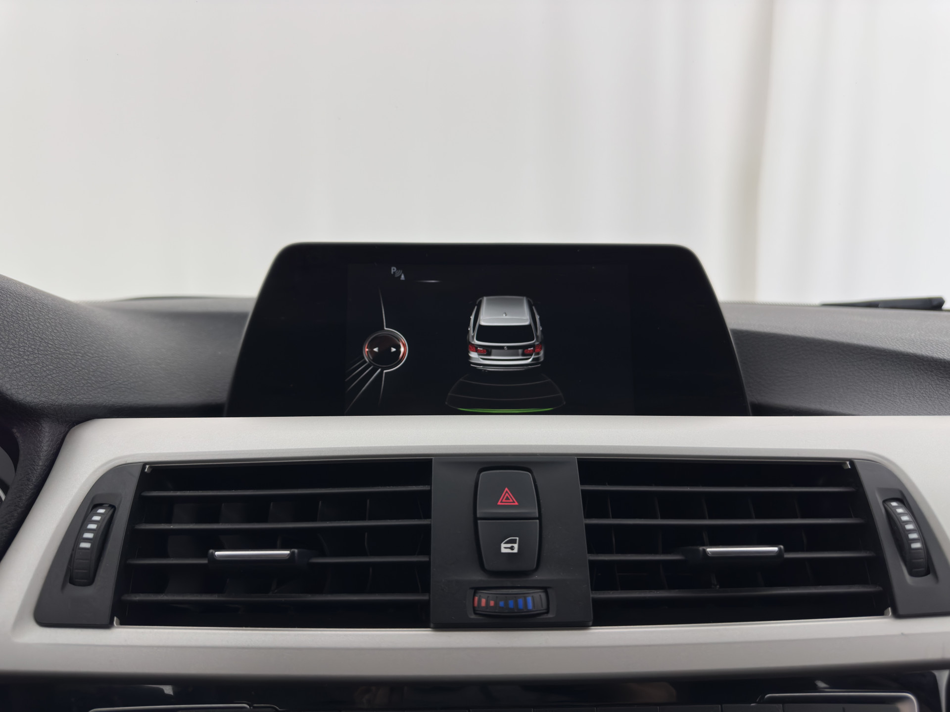 BMW 3-serie Touring 316d Centennial Executive Aut. *FULL-LED | SPORT-SEATS | NAVI-FULLMAP | ECC | PDC | CRUISE | 16''ALU*