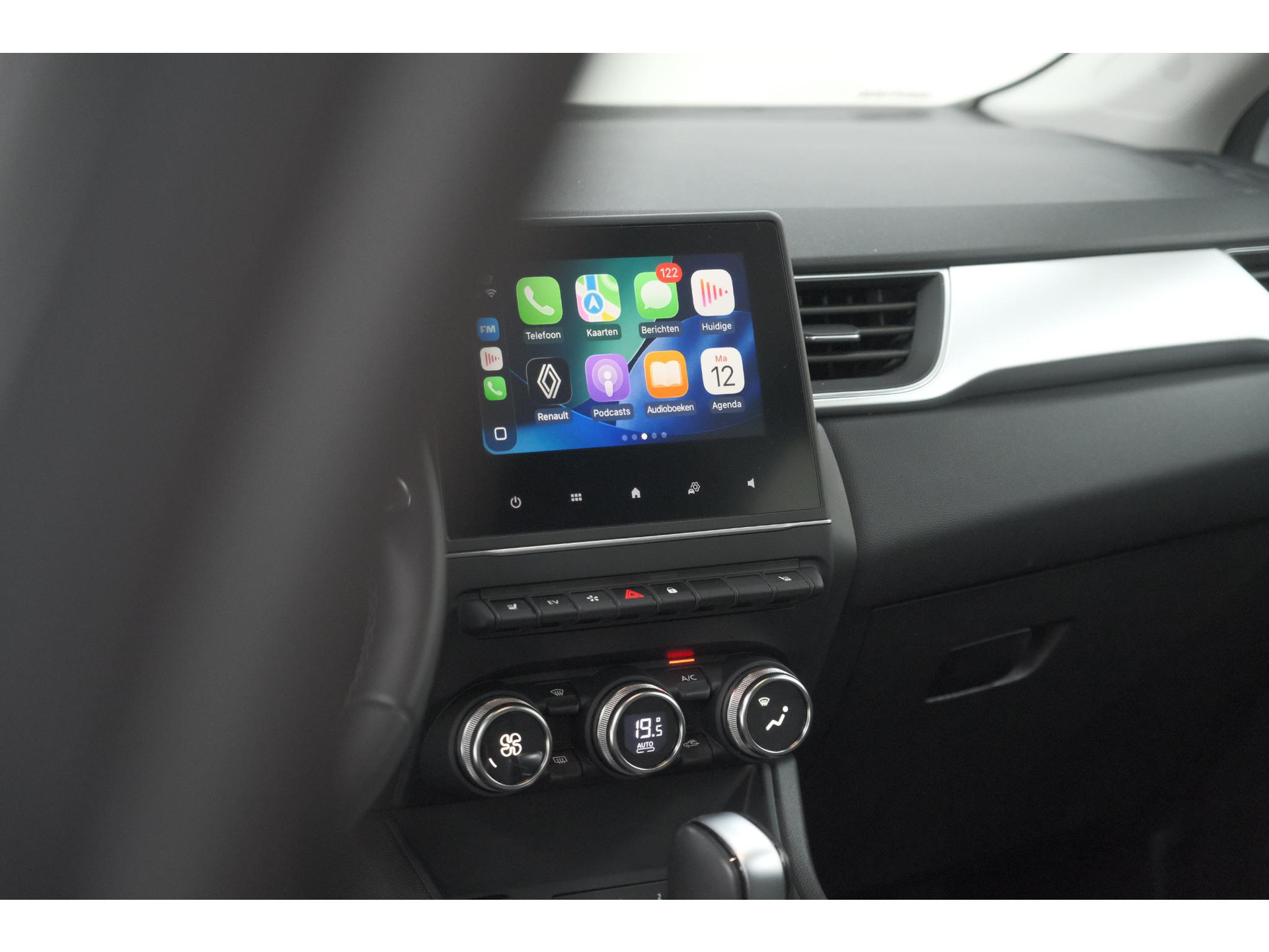 Renault Captur 1.6 E-Tech Hybrid 145 Intens | Trekhaak | Camera | Stoelverwarming | Navigatie
