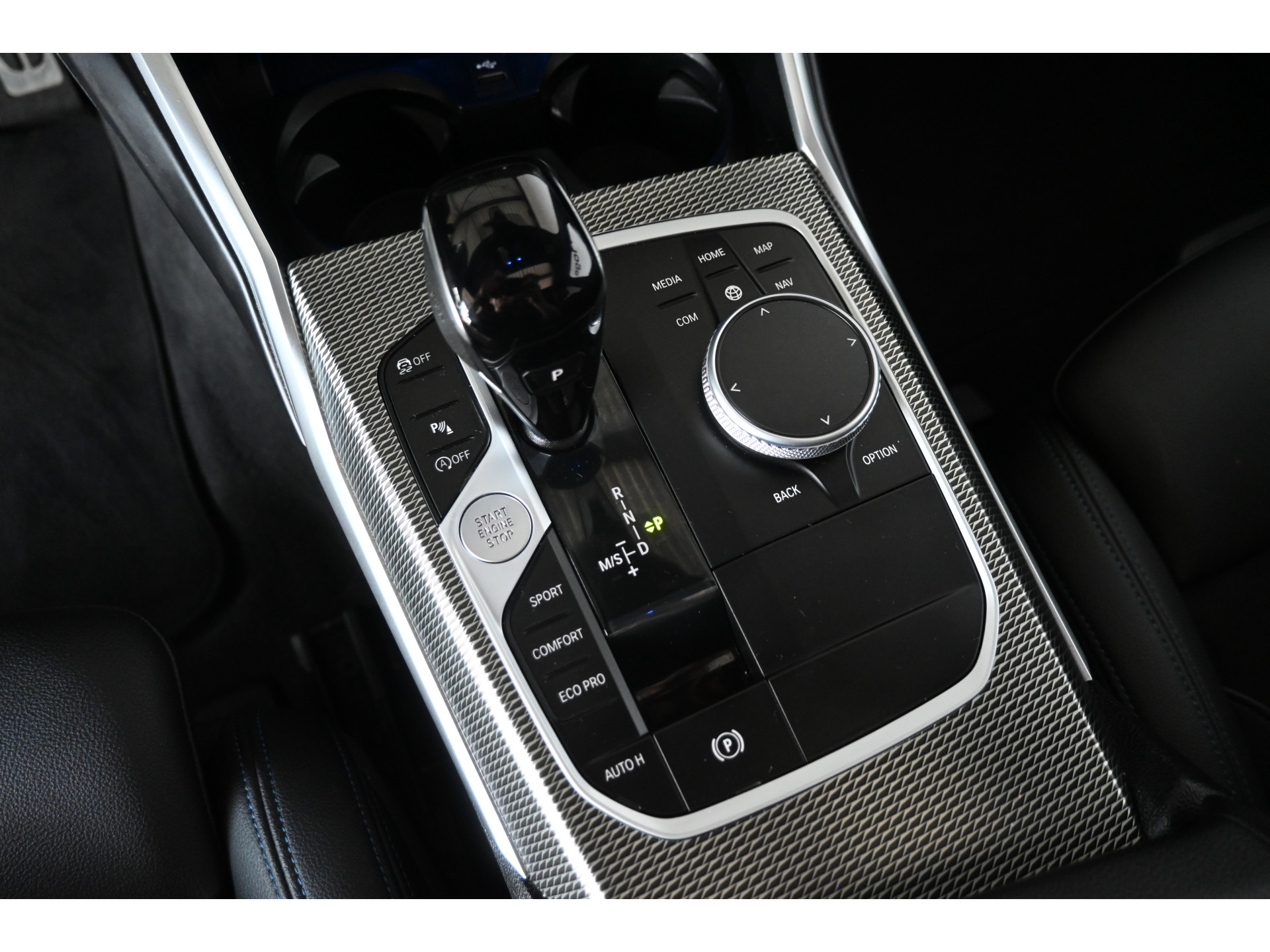 BMW 3-serie Touring 320i Automaat Business Edition Plus M-Pakket Navigatie LED Panoramadak Goed Onderhouden! Inruil Mogelijk!