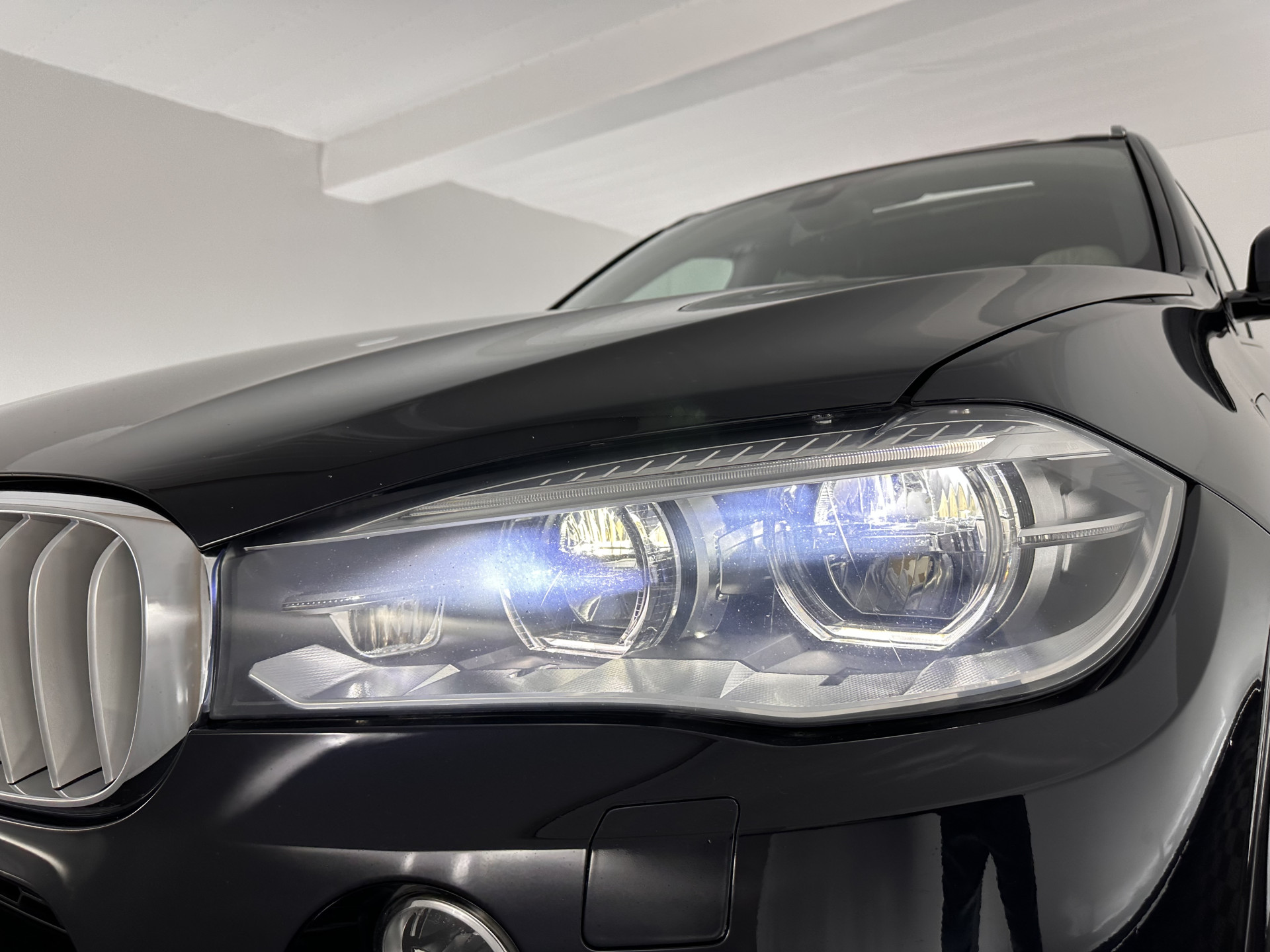 BMW X5 xDrive40e *MOTOR DEFECT* i-Performance High Exec. M-Sportpack Aut. *PANO | HEAD-UP | DAKOTA-FULL-LEATHER | FULL-LED | COMFORT-SEATS | MEMORY-PACK | HIFI-SOUND | CAMERA | KEYLESS | NAVI-FULLMAP | SHIFT-PADDLES | SPORT-SEATS | 20''ALU*