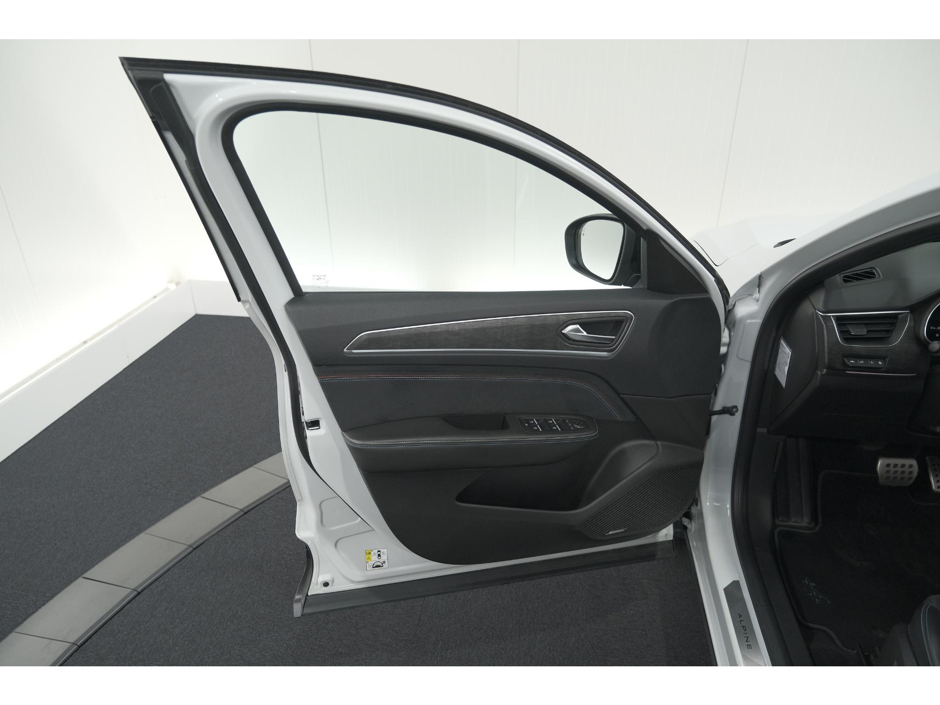 Renault Arkana 1.6 E-Tech full hybrid 145 esprit Alpine | 360 Camera | Panoramadak | Stoelverwarming | Dodehoekdetectie