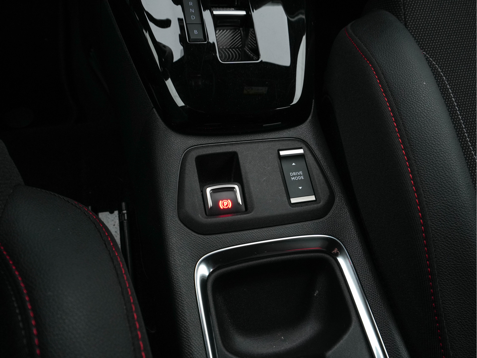 Opel Corsa-e GS-Line Bitter-Edition 50 kWh [ 3-Fase ] (INCL-BTW) Aut.* HEATPUMP | LEATHER-MICROFIBRE | ADAPTIVE-CRUISE | CARPLAY | CCS-FASTLOADER | FULL-LED | HEATED-SPORTSEATS | DAB+ | ECC | LANE-ASSIST | CAMERA | PDC | DIGI-COCKPIT | 17 "ALU*