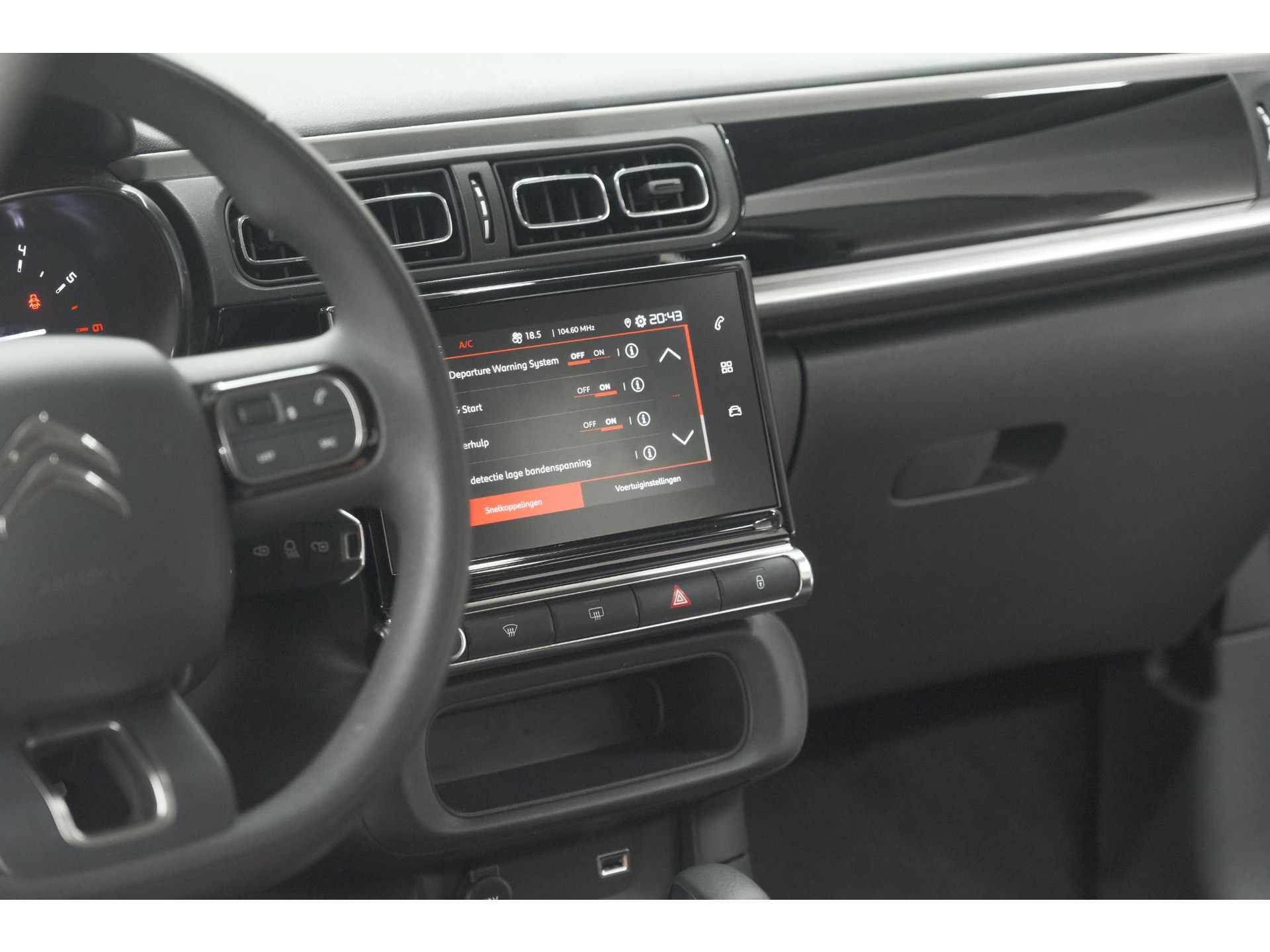 Citroen C3 PureTech 110 EAT6 Max | Apple Carplay | Parkeersensoren | Climate Control | 16 Inch Lichtmetalen Velgen