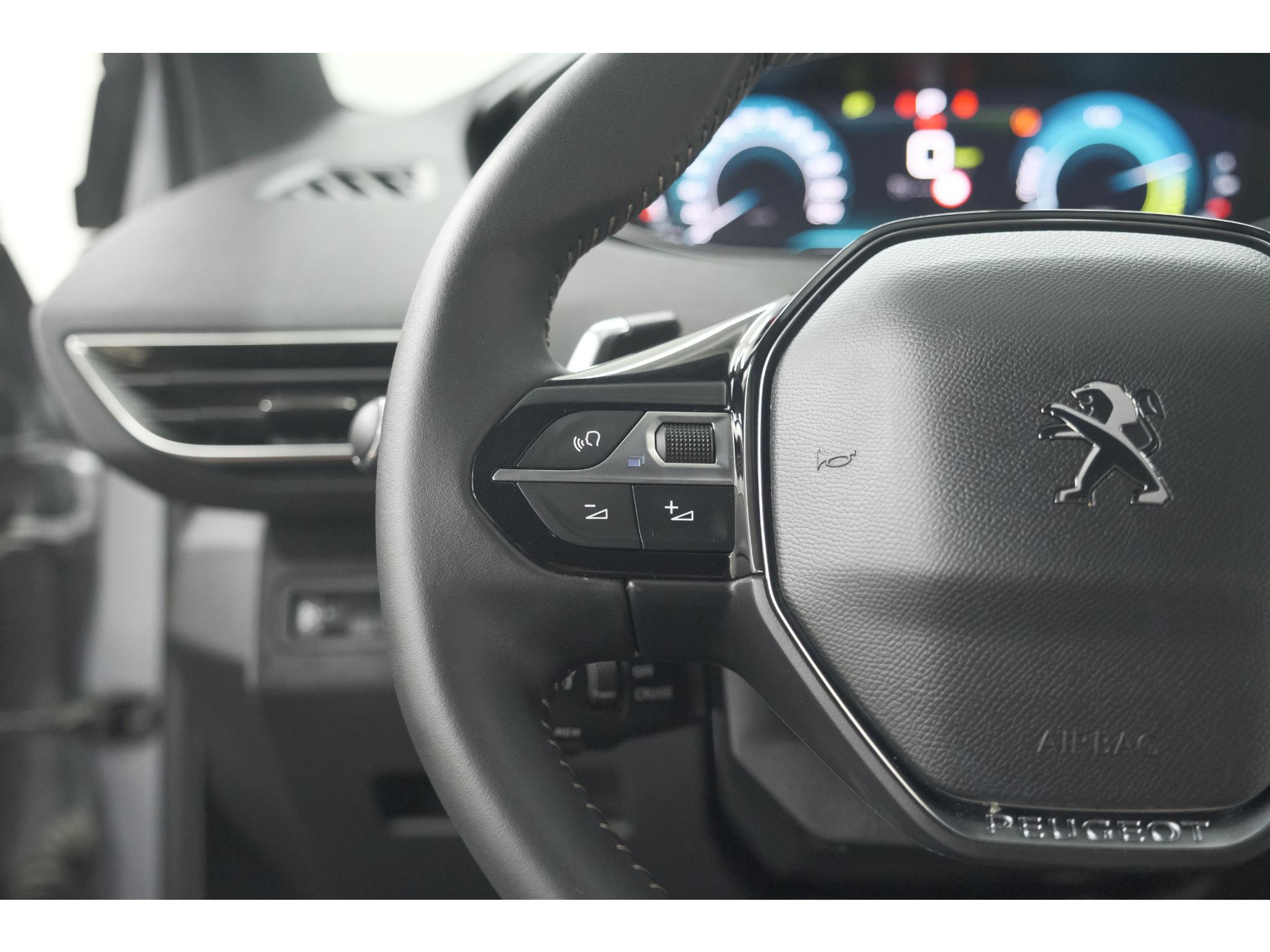 Peugeot 3008 1.6 HYbrid 225 Allure Pack Business | Camera | Navigatie | Apple Carplay | Parkeersensoren