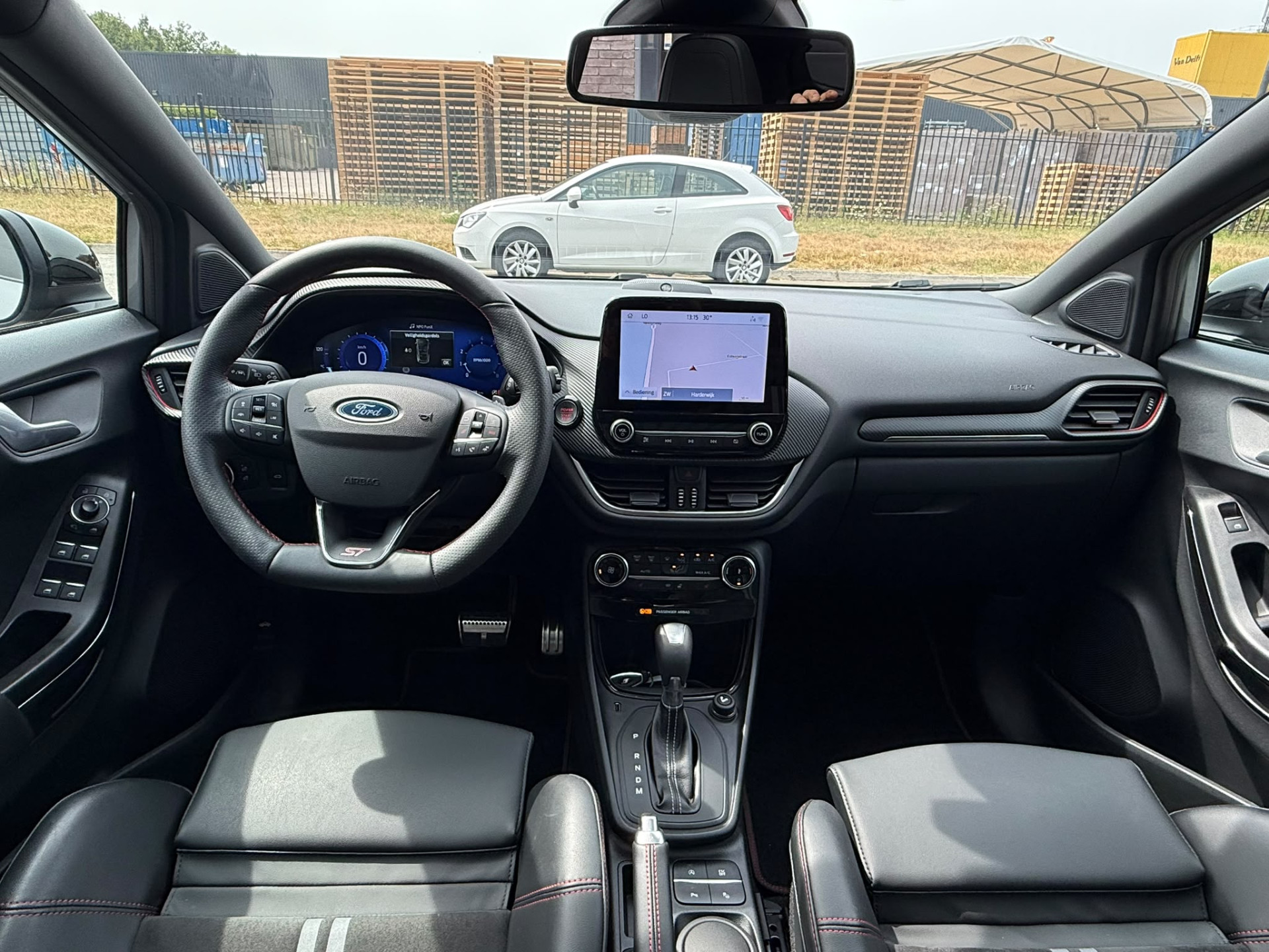 Ford Puma 1.0 EcoBoost Hybrid ST-X | AUTOMAAT | PANO DAK | 3/6/12 MND GARANTIE | NAVI | ACC | PDC | LANE ASSIST |