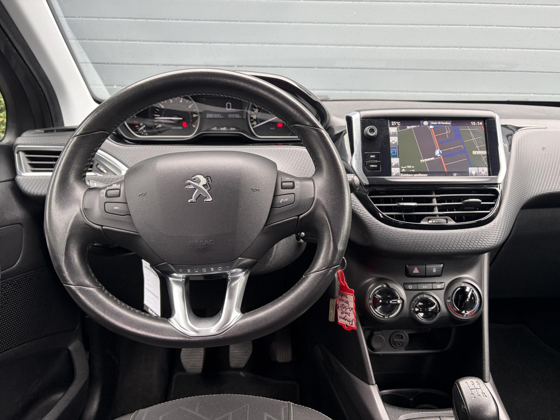 Peugeot 2008 1.2 PureTech Blue Lion ✓D-riem vv in 10-2025✓Navi✓110pk✓Carplay✓Airco✓Cruise✓Pdc✓N.A.P✓Apk tot 12-2026