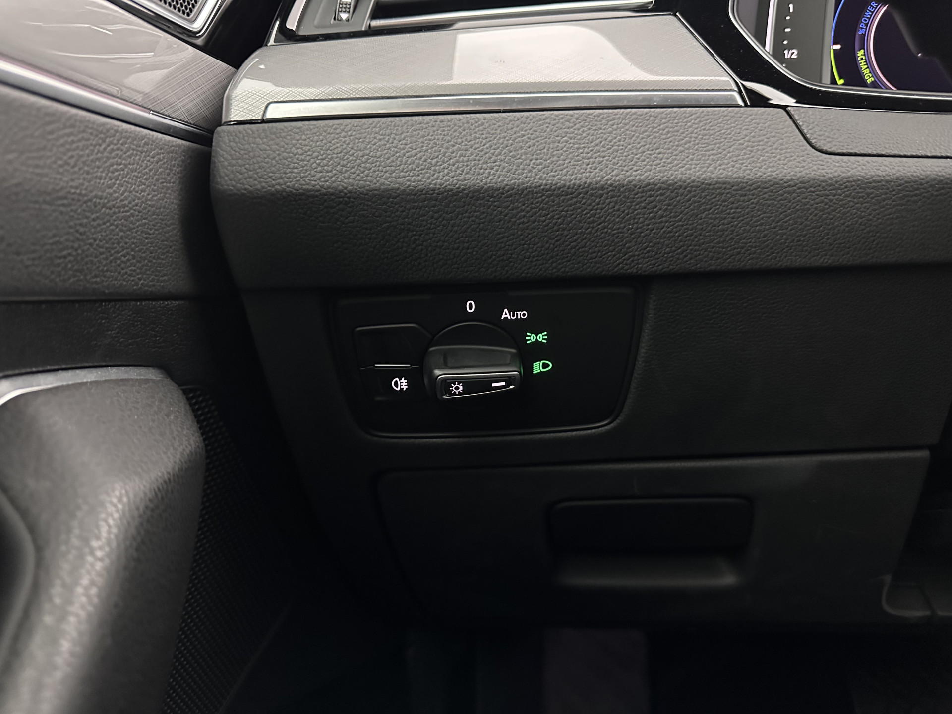 Volkswagen Passat 1.4 TSI PHEV GTE Business (INCL-BTW) Aut. *FULL-LED | DIGI-COCKPIT | ADAPTIVE-CRUISE | NAVI-FULLMAP | KEYLESS | DAB+ | COMFORT-SEATS | SHIFTPADDLES | PRIVACY-GLASS | PDC | CAMERA | CARPLAY | 17''ALU*