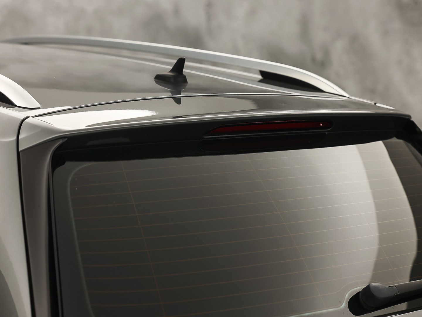 Volkswagen Golf Variant 1.5 TSI Highline 150Pk Automaat (VIRTUAL COCKPIT, APPLE CARPLAY, ALCANTARA, CAMERA, TREKHAAK, SPORTSTOELEN, GETINT GLAS, ADAPTIVE CRUISE, TREKHAAK, NIEUWSTAAT)