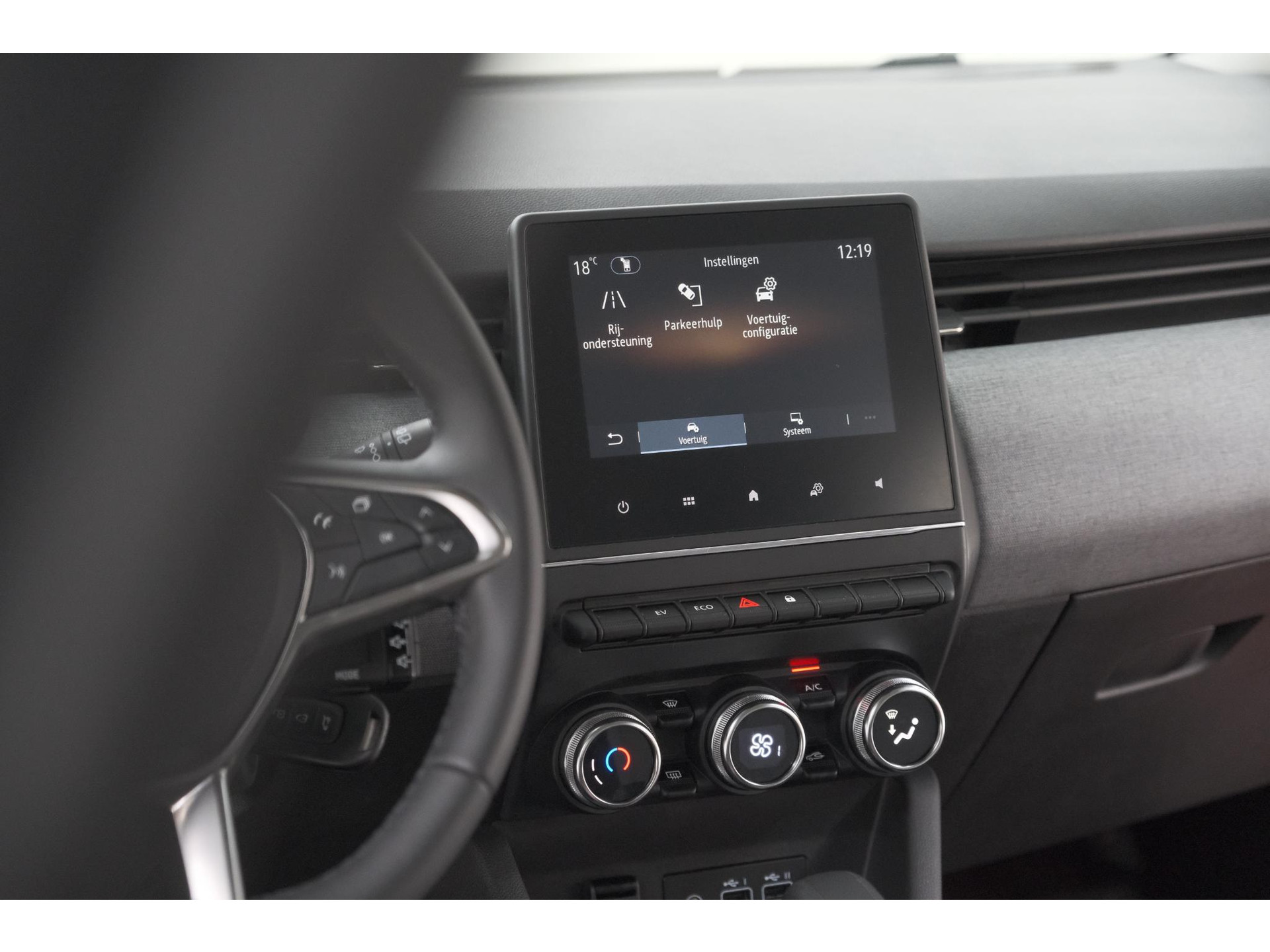 Renault Clio 1.6 E-Tech Full Hybrid 145 Evolution Holland Edition | Apple Carplay | Parkeersensoren | LED | Cruise Control