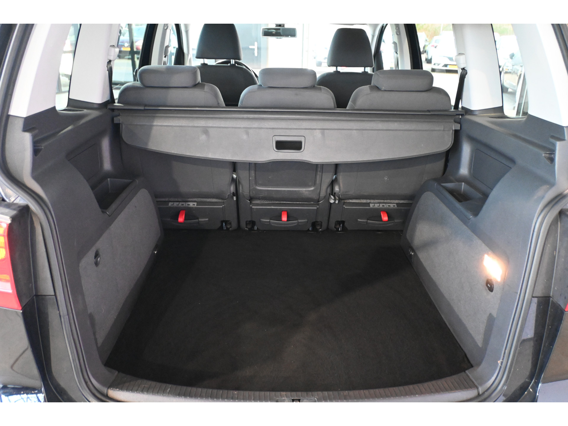 Volkswagen Touran 1.4 TSI Highline Automaat Clima Stoelverwarming Goed Onderhouden! Inruil Mogelijk!