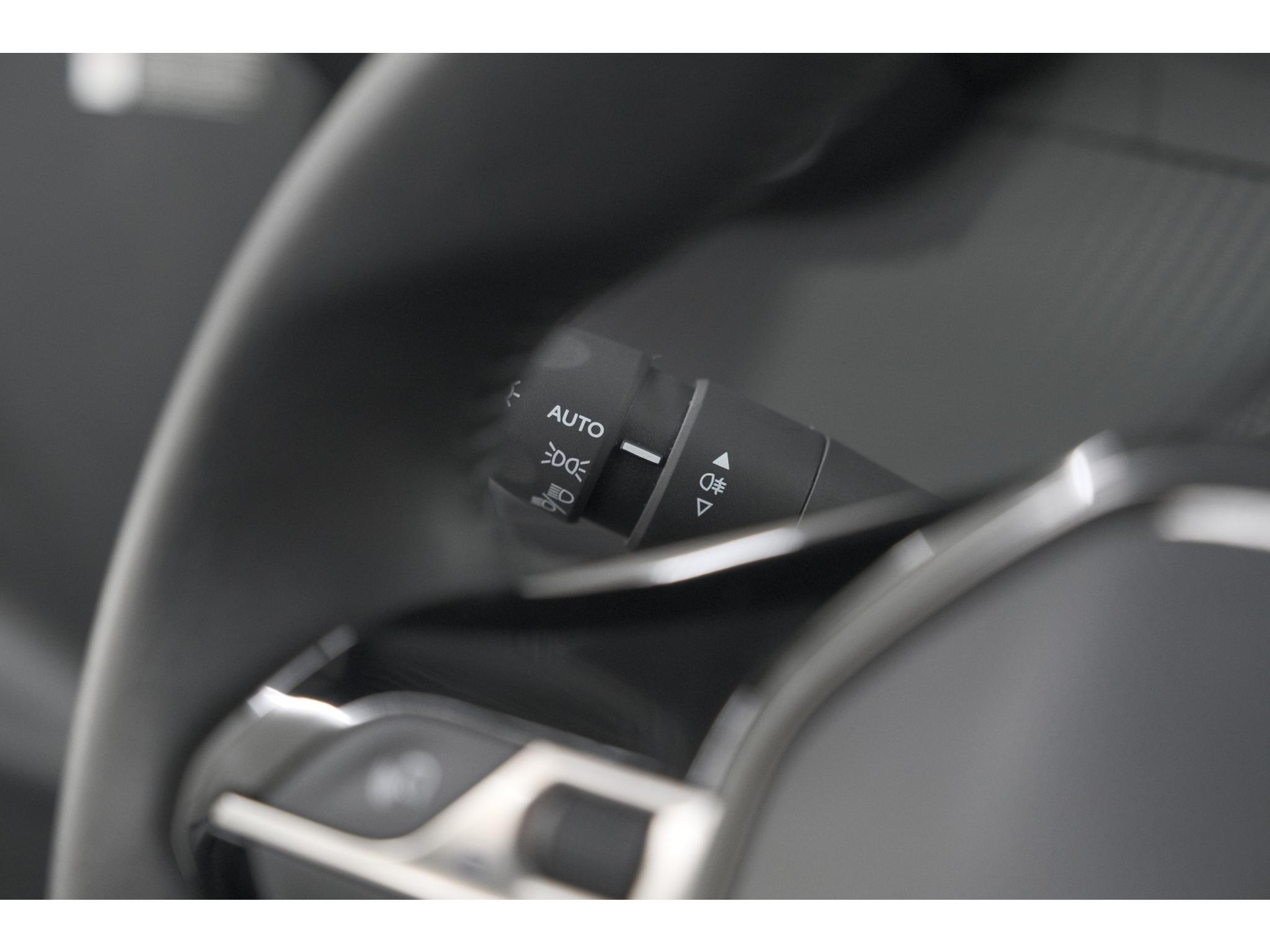 Peugeot 208 PureTech 100 Allure | Apple Carplay | Parkeersensoren | Climate Control