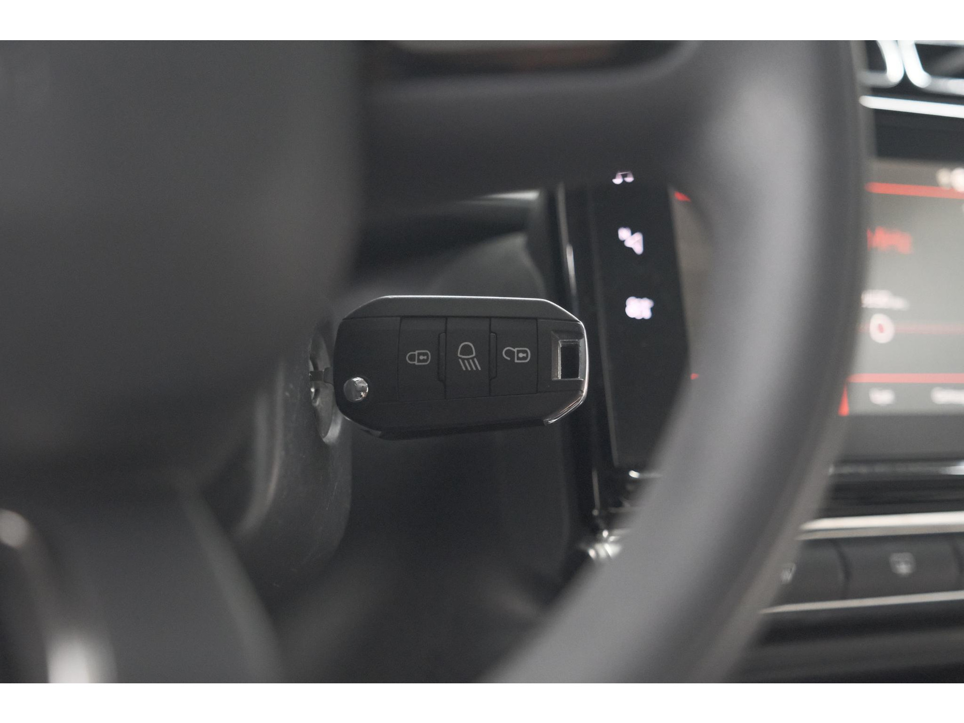 Citroen C3 PureTech 110 EAT6 Max | Apple Carplay | Parkeersensoren | Climate Control | 16 Inch Lichtmetalen Velgen