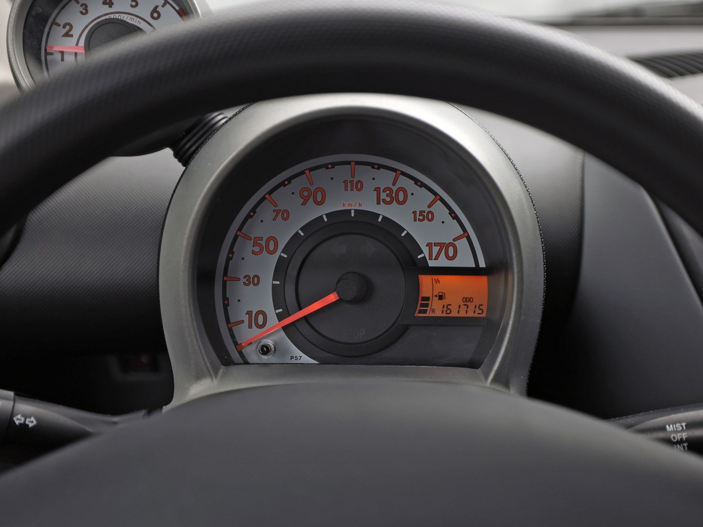 Peugeot 107 1.0-12V Sport (5 DEURS, AIRCO, TOERENTELLER, SPORTSTOELEN, RADIO, ELEK RAMEN, NIEUWE APK, NIEUWSTAAT)
