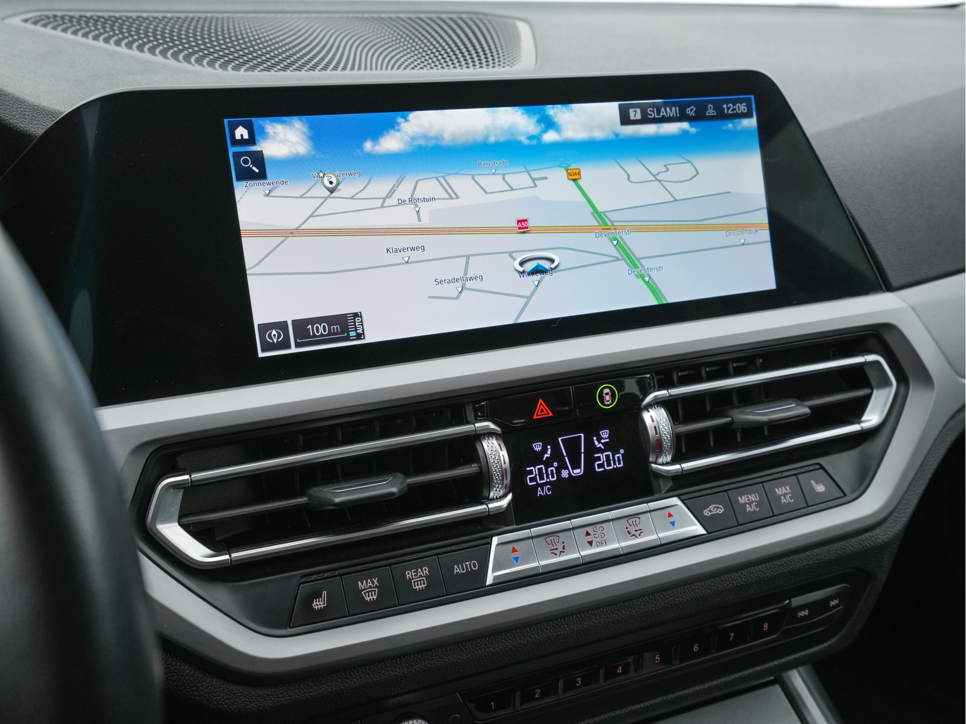 BMW 3-serie Touring 330e Plug-In (INCL-BTW) *LUXURY-LEATHER | NAVI-FULLMAP |  DIGI-COCKPIT | FULL-LED | DAB | ECC | PDC | ADAPTIVE-CRUISE | HEATED-SPORSEATS | KEYLESS | PRIVACY-GLASS | KEYLESS | CARPLAY | TOWBAR | 17"ALU*