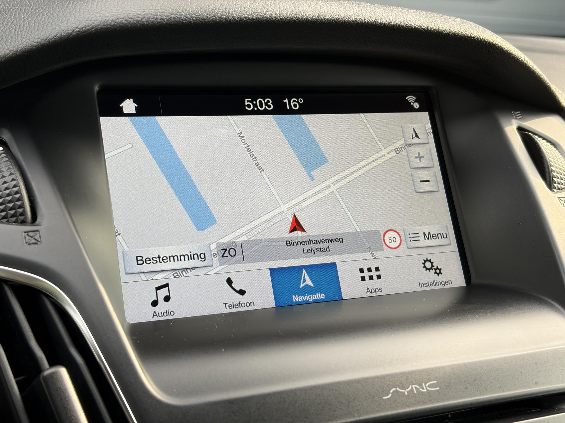 Ford Focus 1.0 Titanium 2e Eigenaar,Dealer Onderhouden,Navi,Pdc V+A,125pk,Clima,Cruise,6 Bak,Lm velgen,Net beurt gehad,Apk tot 04-2027