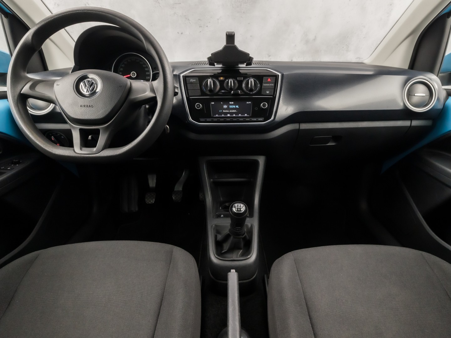 Volkswagen up! 1.0 Sport up! (AIRCO, 5 DEURS, CRUISE, PARKEERSENSOREN, GETINT GLAS, SPORTSTOELEN, LM VELGEN, NIEUWSTAAT)