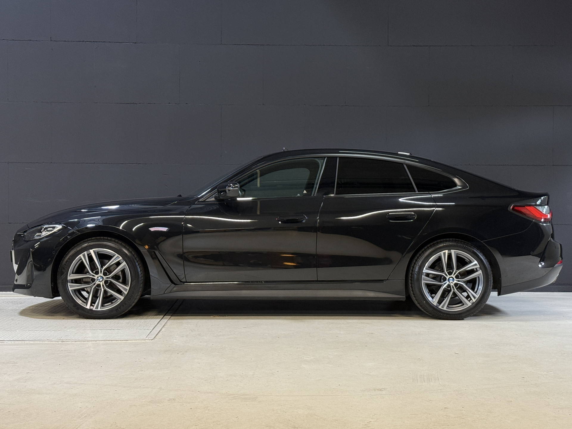 BMW 4-serie Gran Coupé 420i 184PK | Model 2022 | Schuifdak | LED | Apple Carplay | Camera