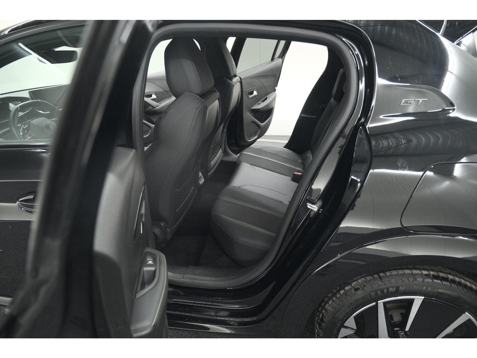 Peugeot 208 PureTech 100 GT | Camera | Navigatie | Apple Carplay | Parkeersensoren