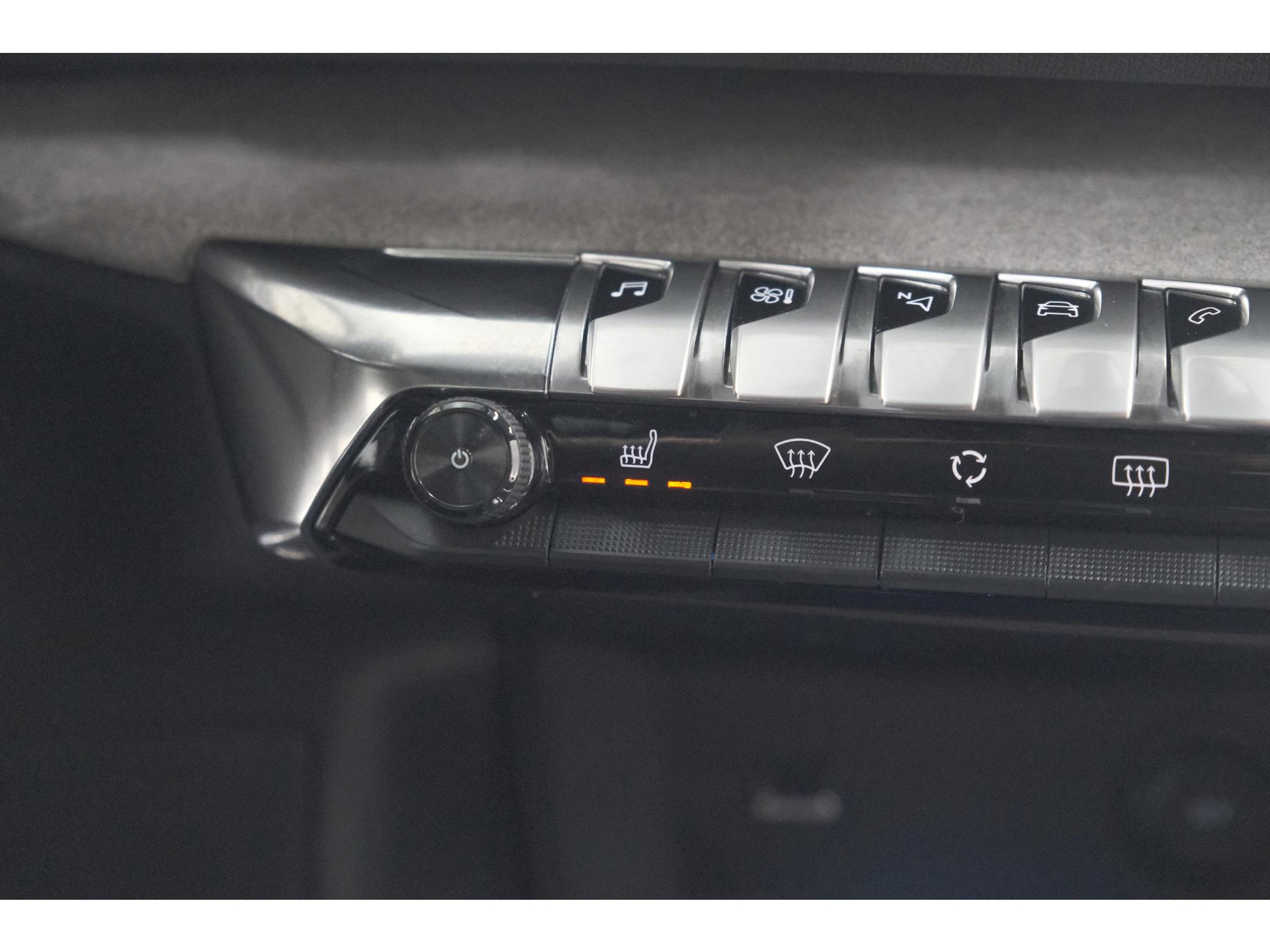 Peugeot 5008 PureTech 130 EAT8 GT Black Pack | Elektrische Kofferklep | Camera | Adaptieve Cruise Control | Dodehoekdetectie