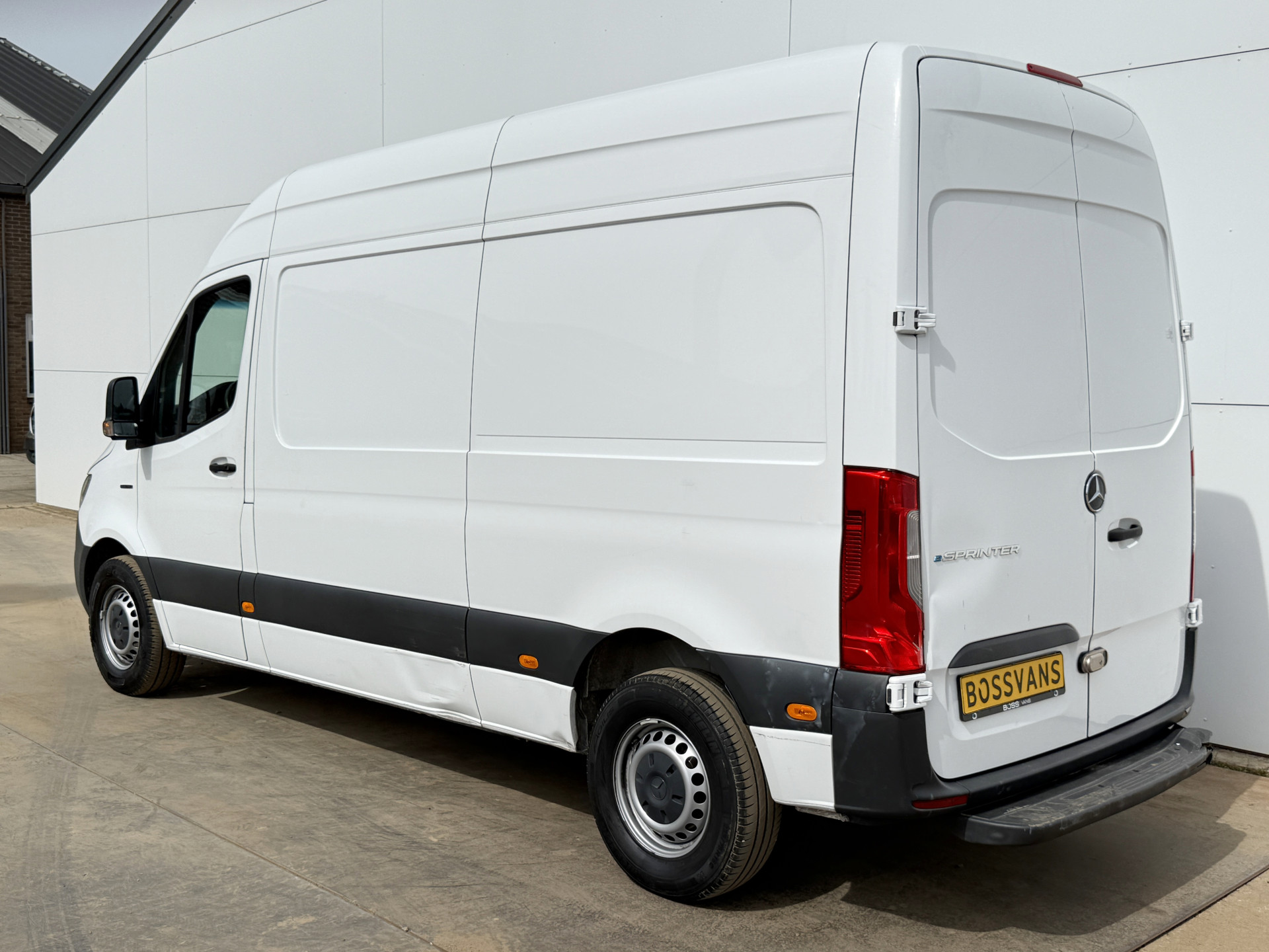 Mercedes-Benz eSprinter eSprinter L2H2 55 kWh L2H2 Elektrisch 168km WLTP 94% (SOH) Snelladen Laadkabel Climate Control Stoelverwarming