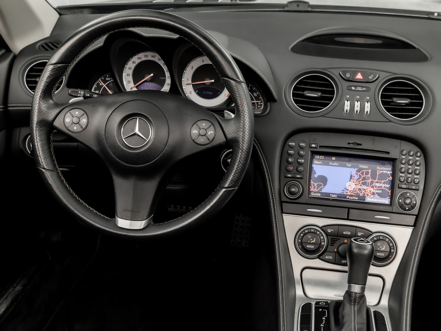 Mercedes-Benz SL-Klasse 280 AMG Sport 232Pk Automaat (NAVIGATIE, ORG. NL, LEDER, MEMORY SEATS, STOELVERWARMING, CRUISE, XENON, NIEUWE APK, NIEUWSTAAT)