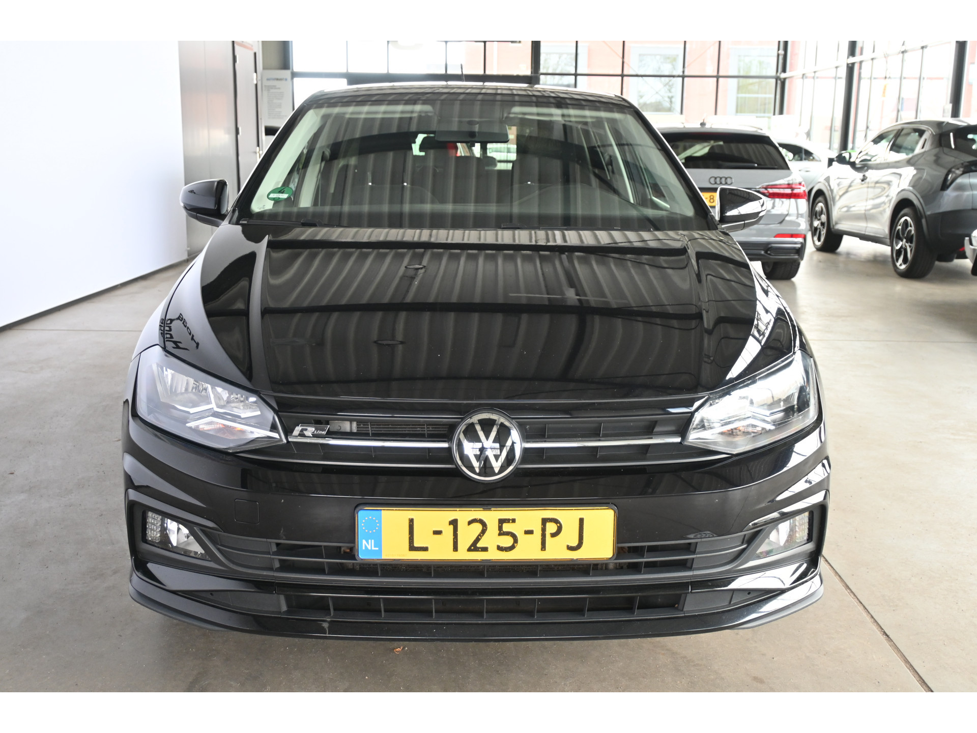 Volkswagen Polo 1.0 TSI R-Line Edition Airco Carplay Cruise Control Rijklaarprijs! Inruil Mogelijk!
