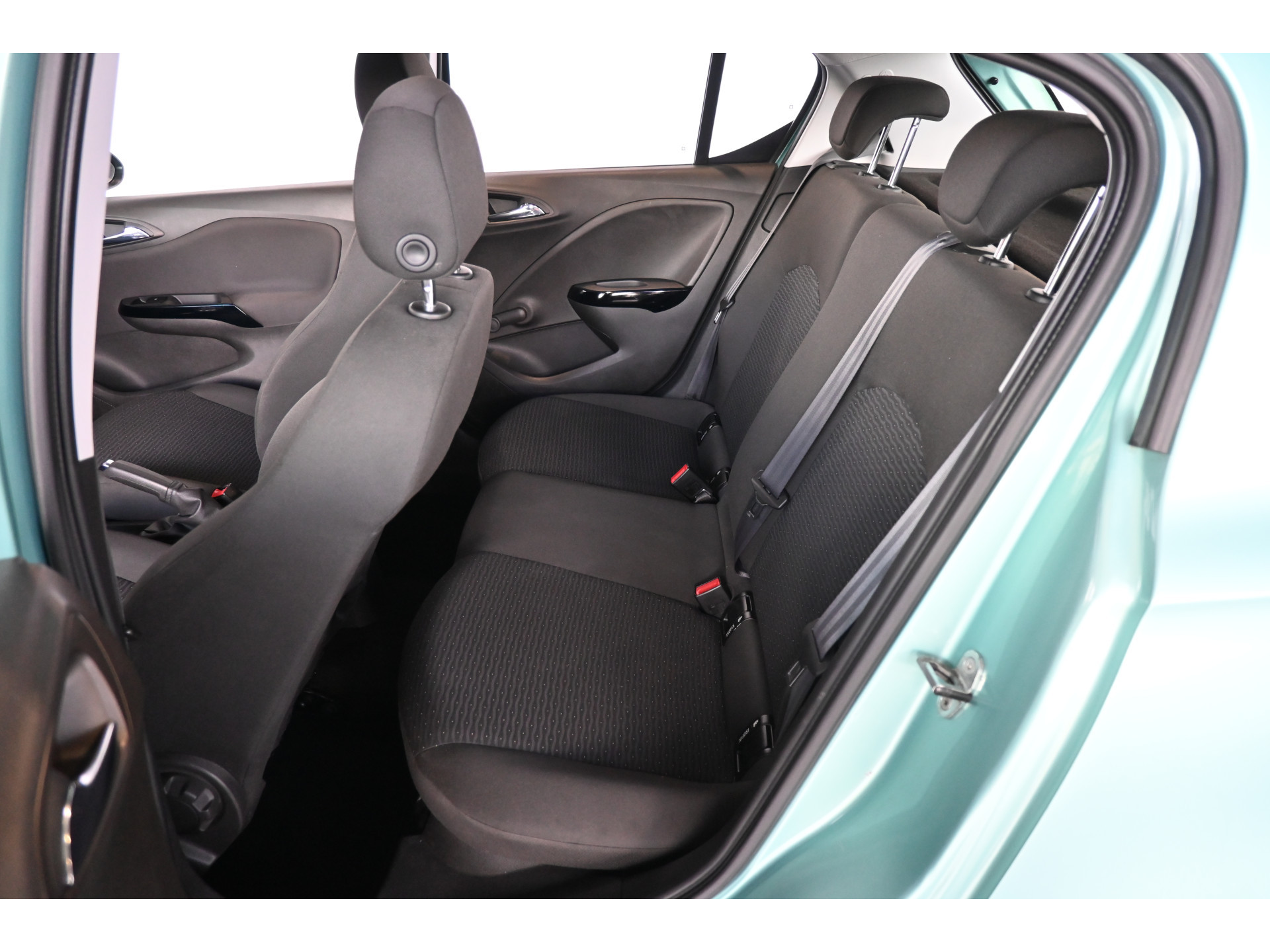 Opel Corsa 1.4 Edition Airco Cruise control Lichtmetaal Elektrisch Pakket Goed Onderhouden! Inruil Mogelijk!