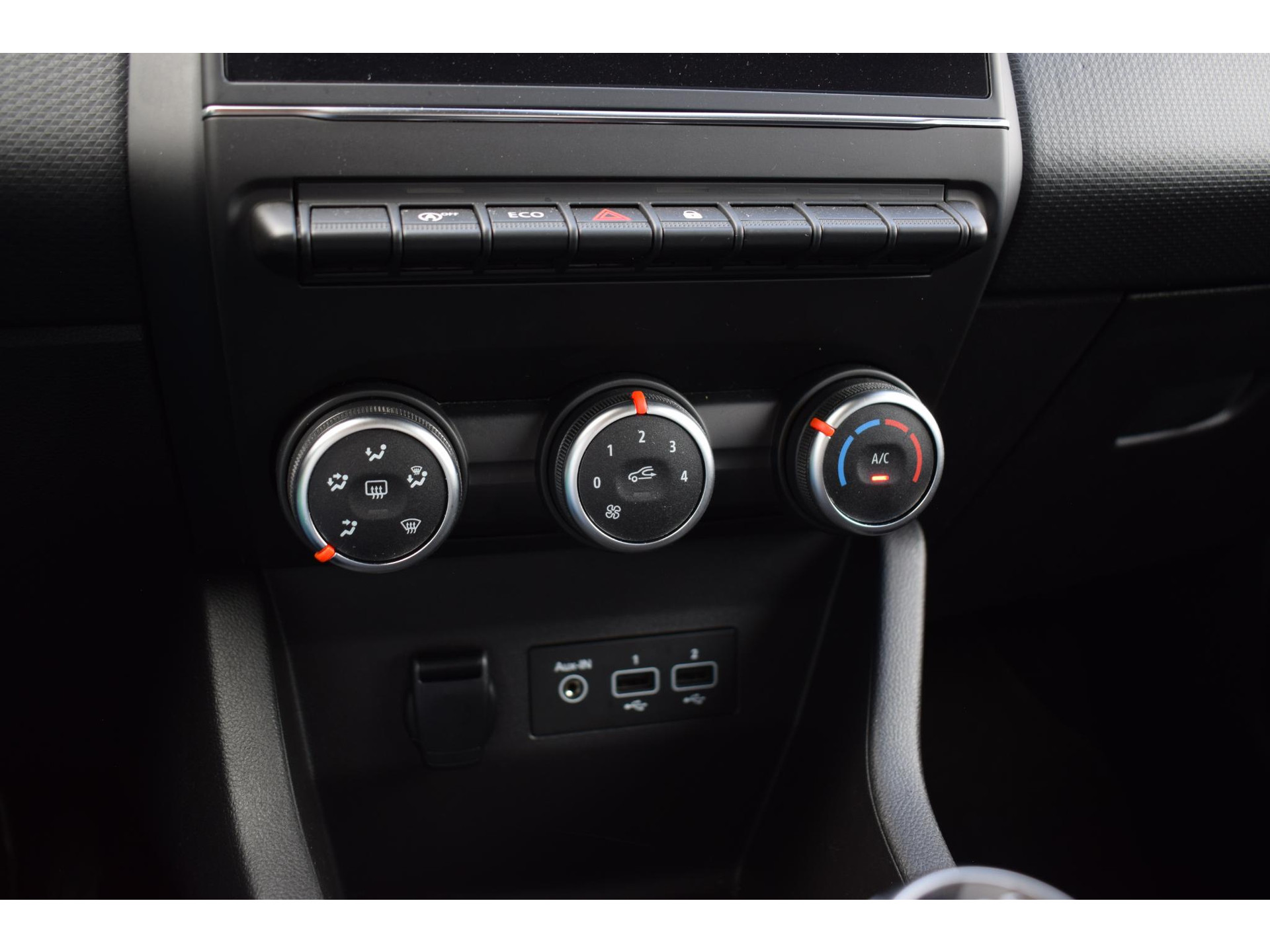 Renault Clio 1.0 TCe Zen | Apple CarPlay | Cruise | Airco | Sportstoelen