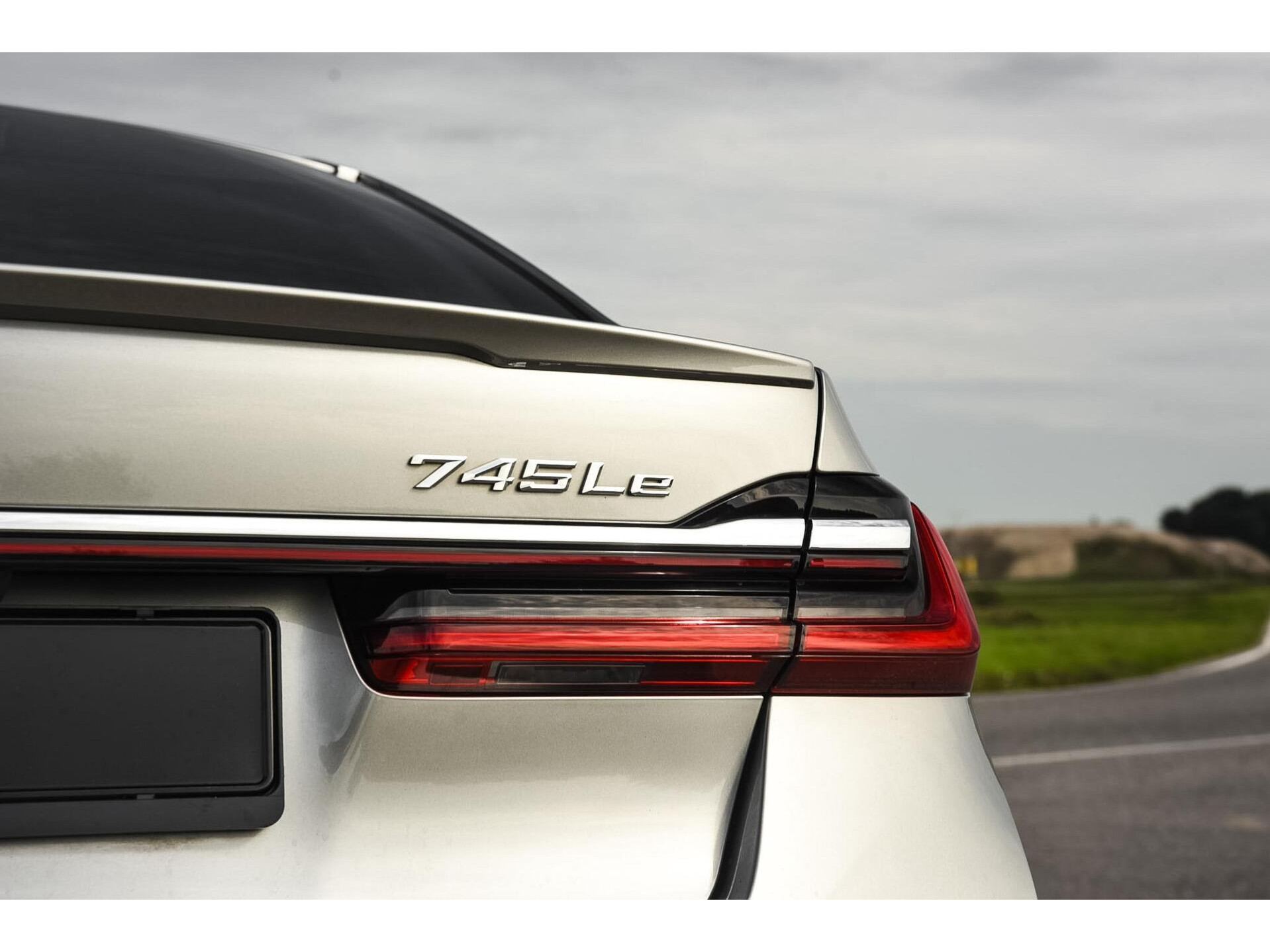 BMW 745Le High Executive | M Sport | Massage | Lounge