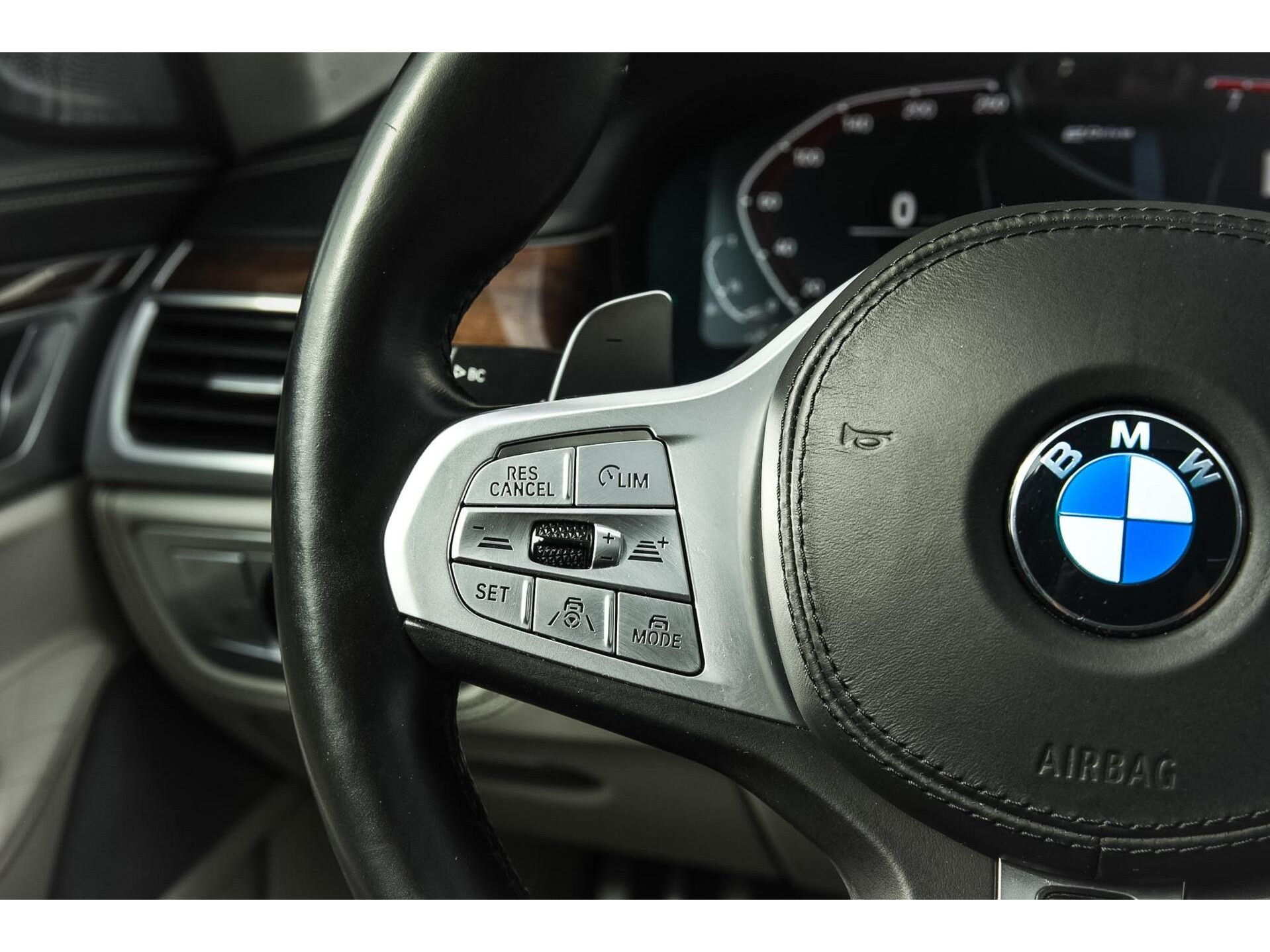 BMW 745Le High Executive | M Sport | Massage | Lounge