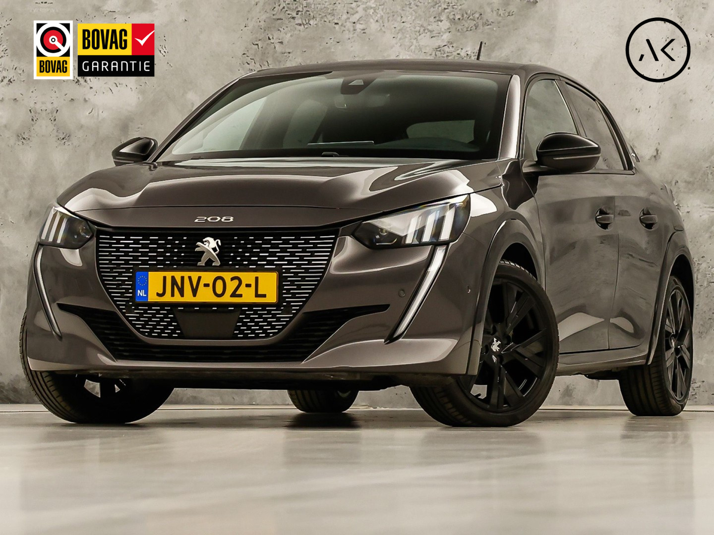 Peugeot 208 1.2 PureTech GT-Line Automaat (VIRTUAL COCKPIT, APPLE CARPLAY, GROOT NAVI, LEDER, 360 CAMERA, SPORTSTOELEN, GETINT GLAS, LM VELGEN, LANE ASSIST, NIEUWSTAAT)