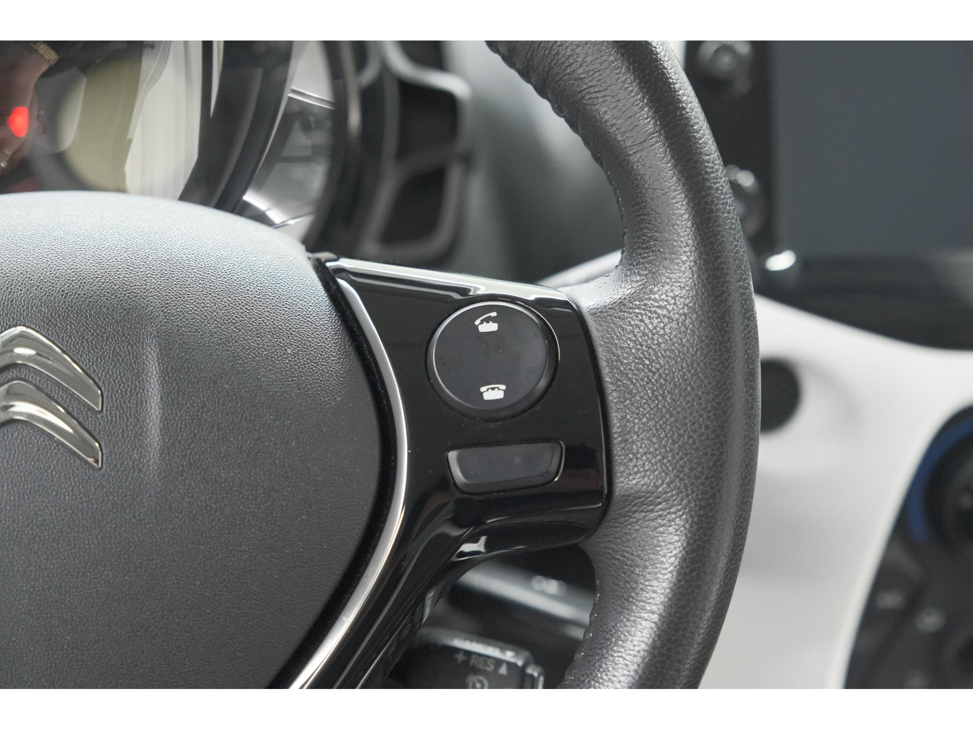 Citroen C1 1.0 VTi Feel | Camera | Apple Carplay | Airco | 5 Deurs