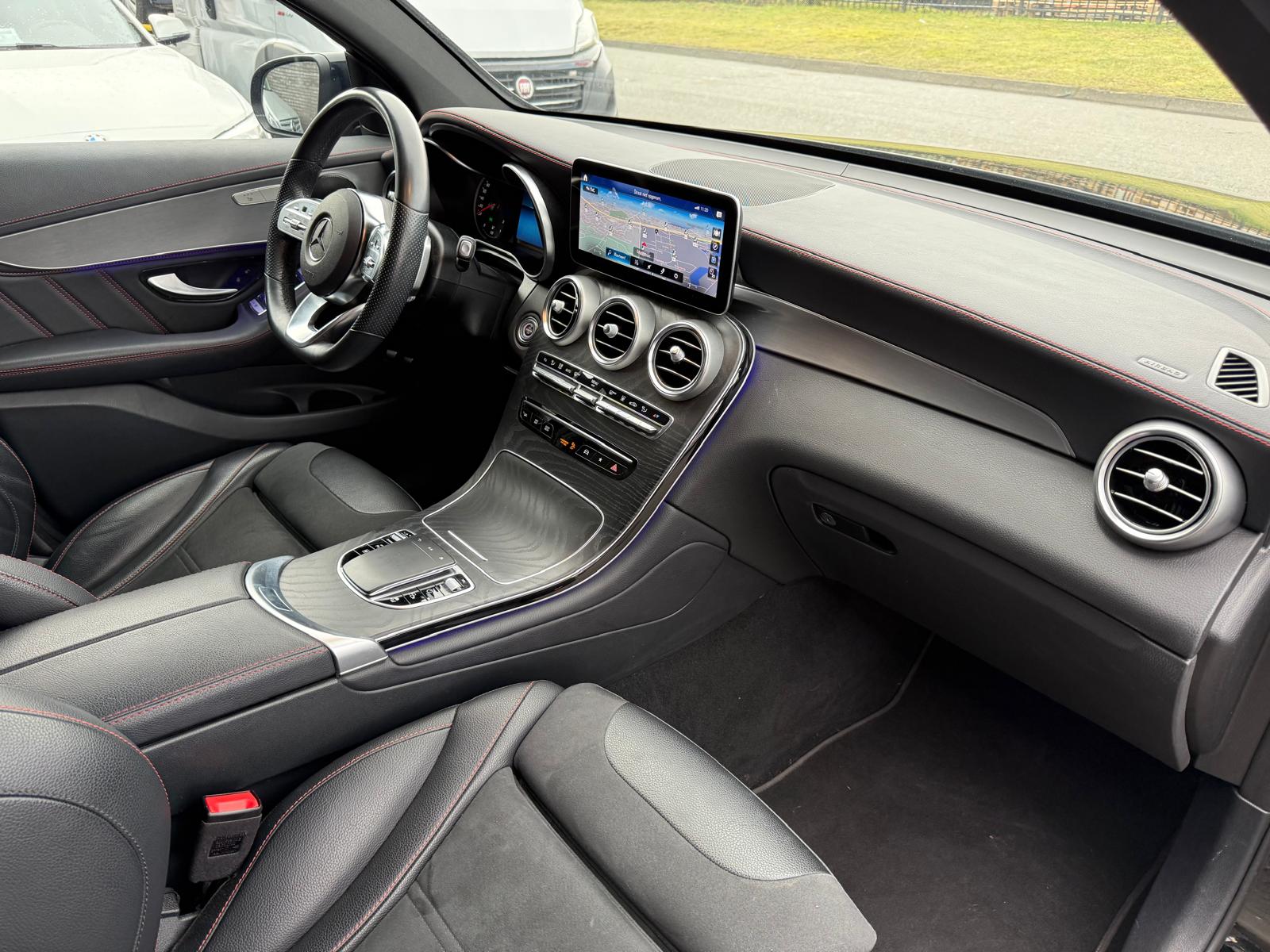 Mercedes-Benz GLC-klasse Coupé 300e 4MATIC Premium | 1E EIGENAAR | 3/6/12MND GARANTIE | DAB | LED | CARPLAY | SFEERVERLICHTING | CRUISE | CAMERA |