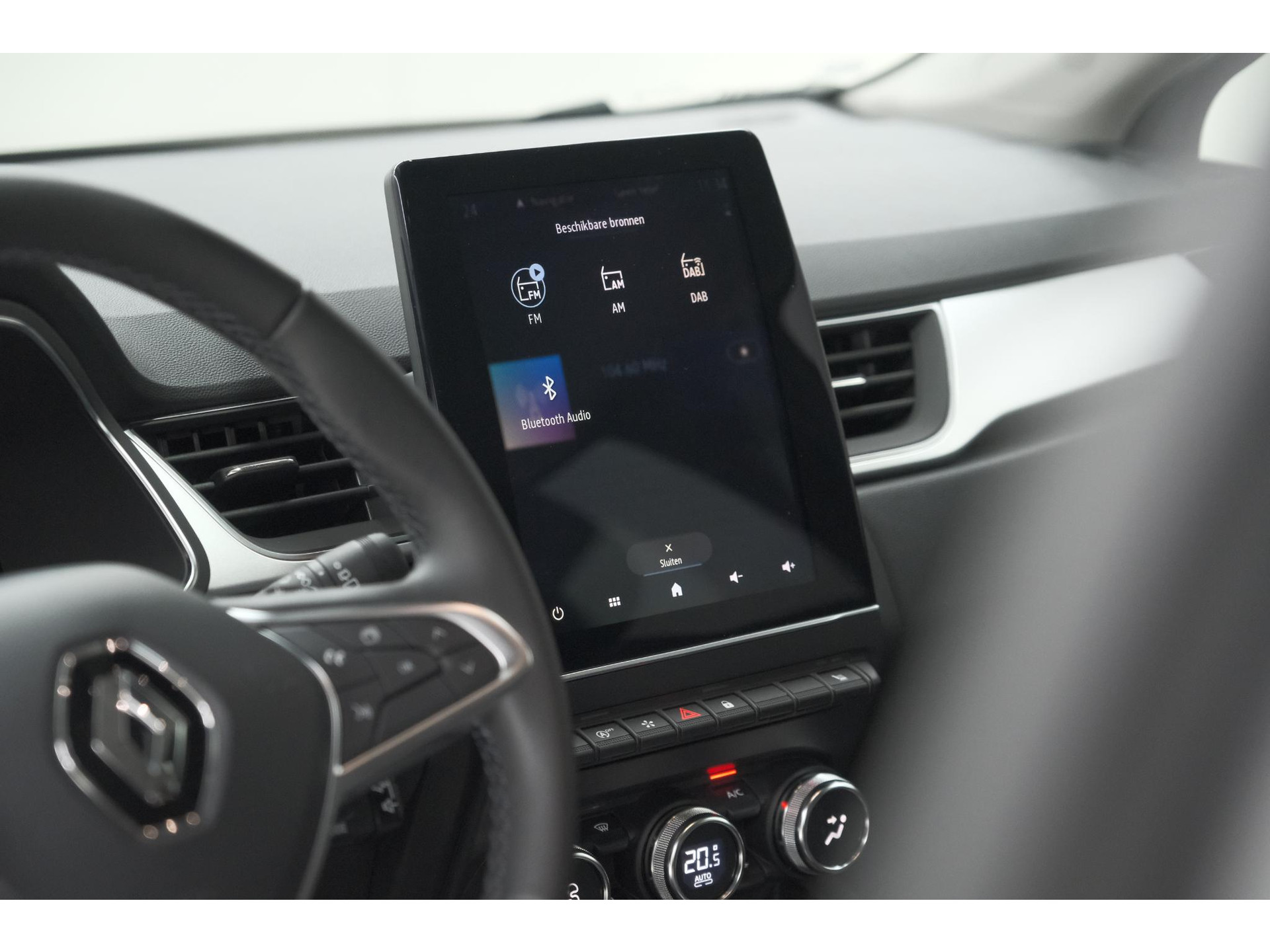 Renault Captur Mild Hybrid 140 EDC Techno | Camera | 9.3 Inch Scherm | Apple Carplay | Parkeersensoren | Allseason Banden | Stoelverwarming