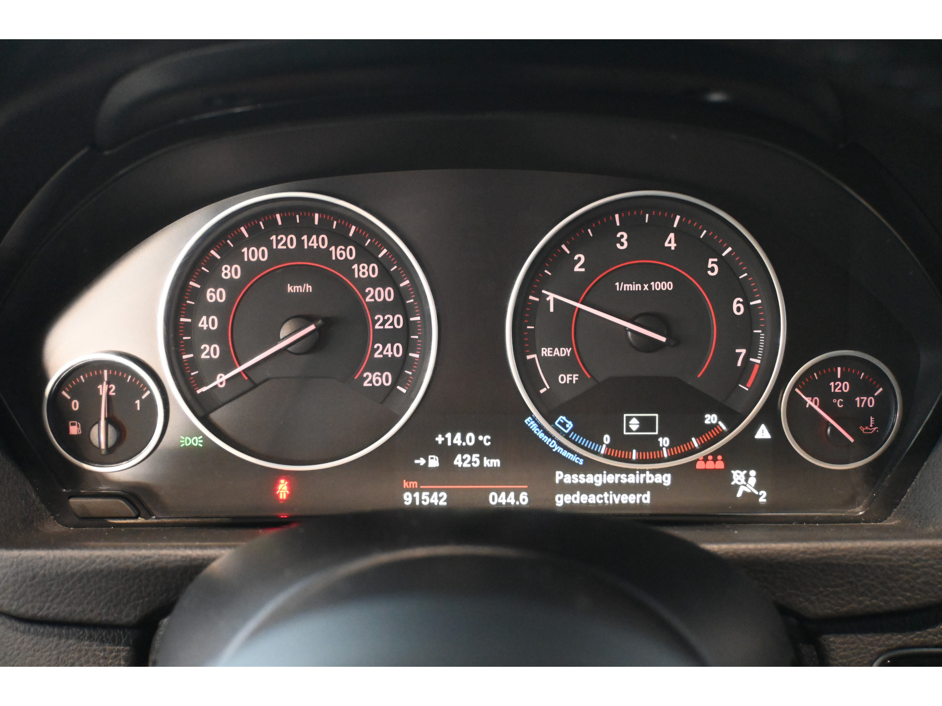 BMW 3-serie Touring 318i Luxury Clima Navigatie LED Panoramadak 18'Inch Goed Onderhouden! Inruil Mogelijk!