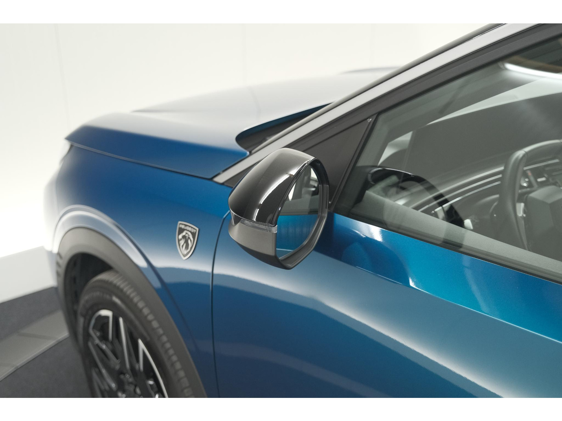 Peugeot 5008 1.2 Hybrid 136 GT | Adaptieve Cruise Control | Camera | Elektrische Kofferklep | Stoelverwarming