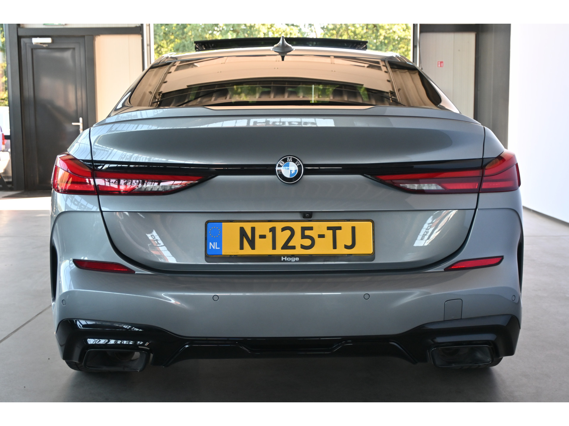 BMW 2-serie Gran Coupé 218i Business Edition M-Pakket Sportstoelen Panoramadak Virtual Dealer Onderhouden! Inruil Mogelijk!