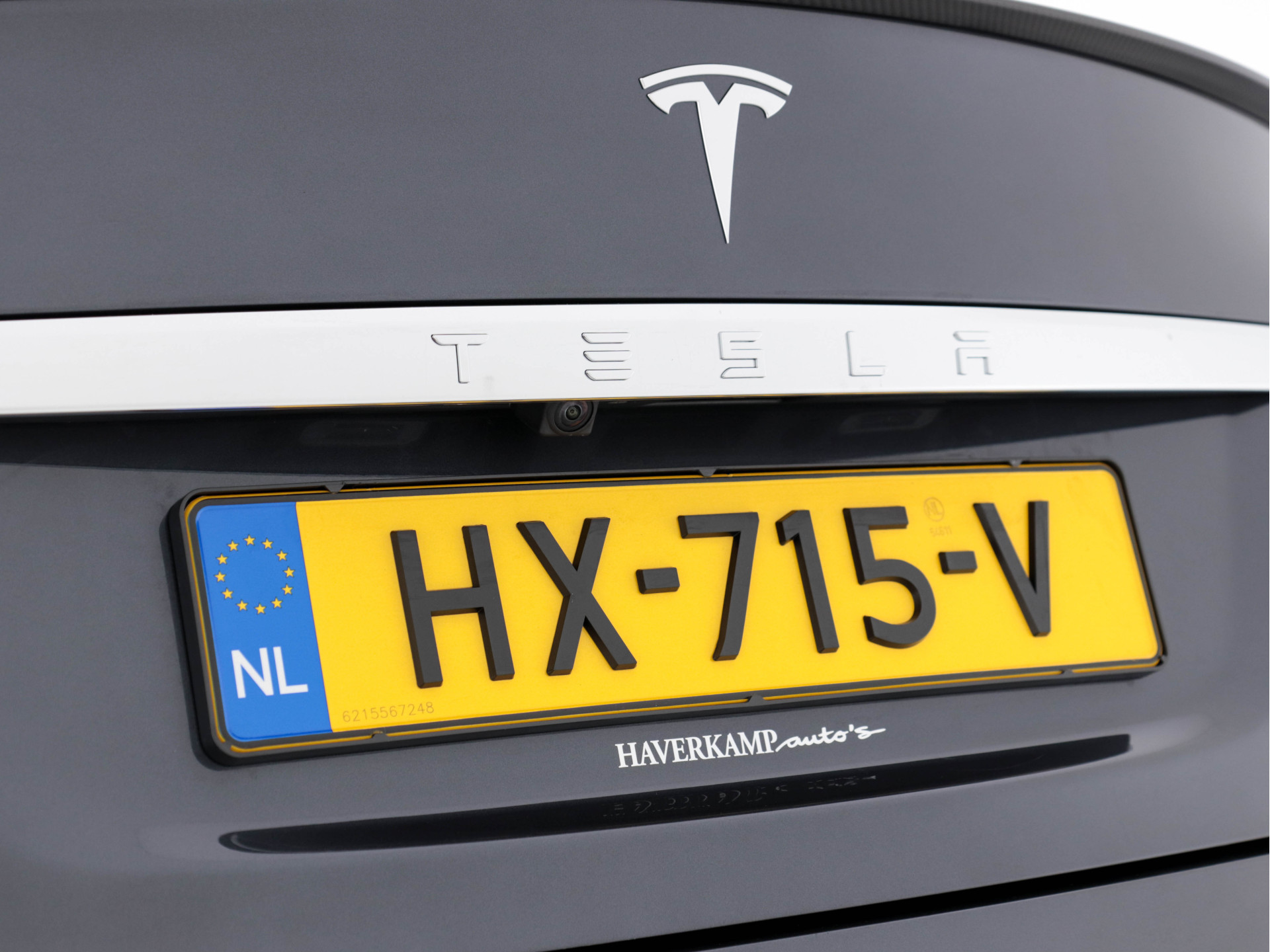 Tesla Model S P85D Performance-Pack AWD [ 3-Fase ] (INCL-BTW) *PANO | NAPPA-FULL-LEATHER | AUTO-PILOT | AIR-SUSPENSION | KEYLESS | CAMERA | FULL-LED | ADAPTIVE-CRUISE |  DIGI-COCKPIT | SPORT-SEATS | 19"ALU*