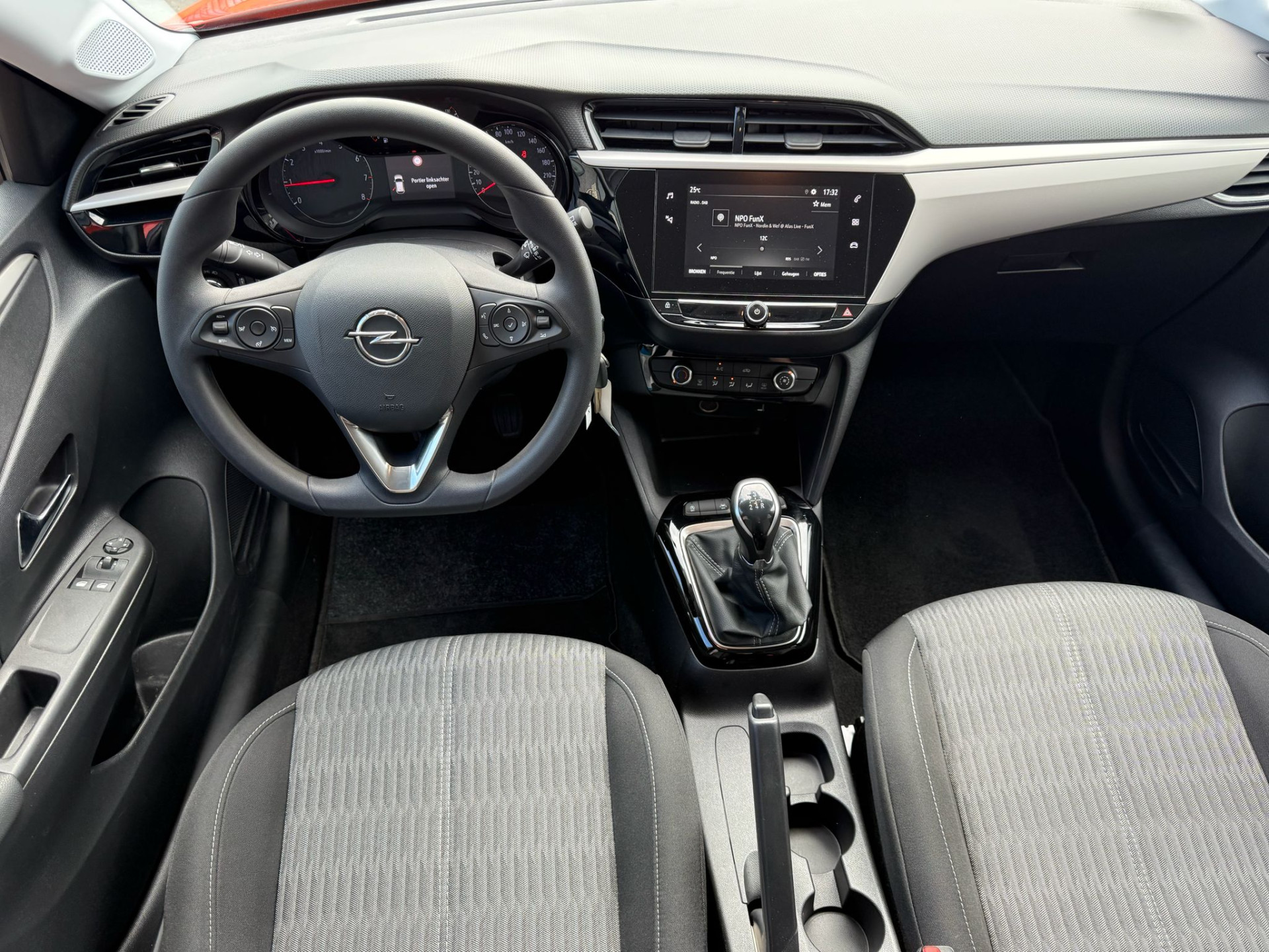 Opel Corsa 1.2 | 1E EIGENAAR | 3/6/12MND GARANTIE | DAB | CRUISE | LANE | PDC | CARPLAY | AIRCO |