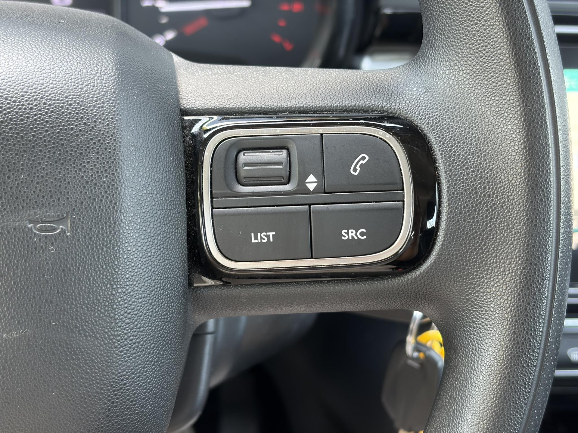 Citroen C3 1.2 PureTech Feel 105g D-riem vv in 09-2023 l 2e Eigenaar l Navi l Carplay l Clima l Cruise l Dealer Onderhouden l Rijstrooksensor l N.A.P l Apk tot 08-2027