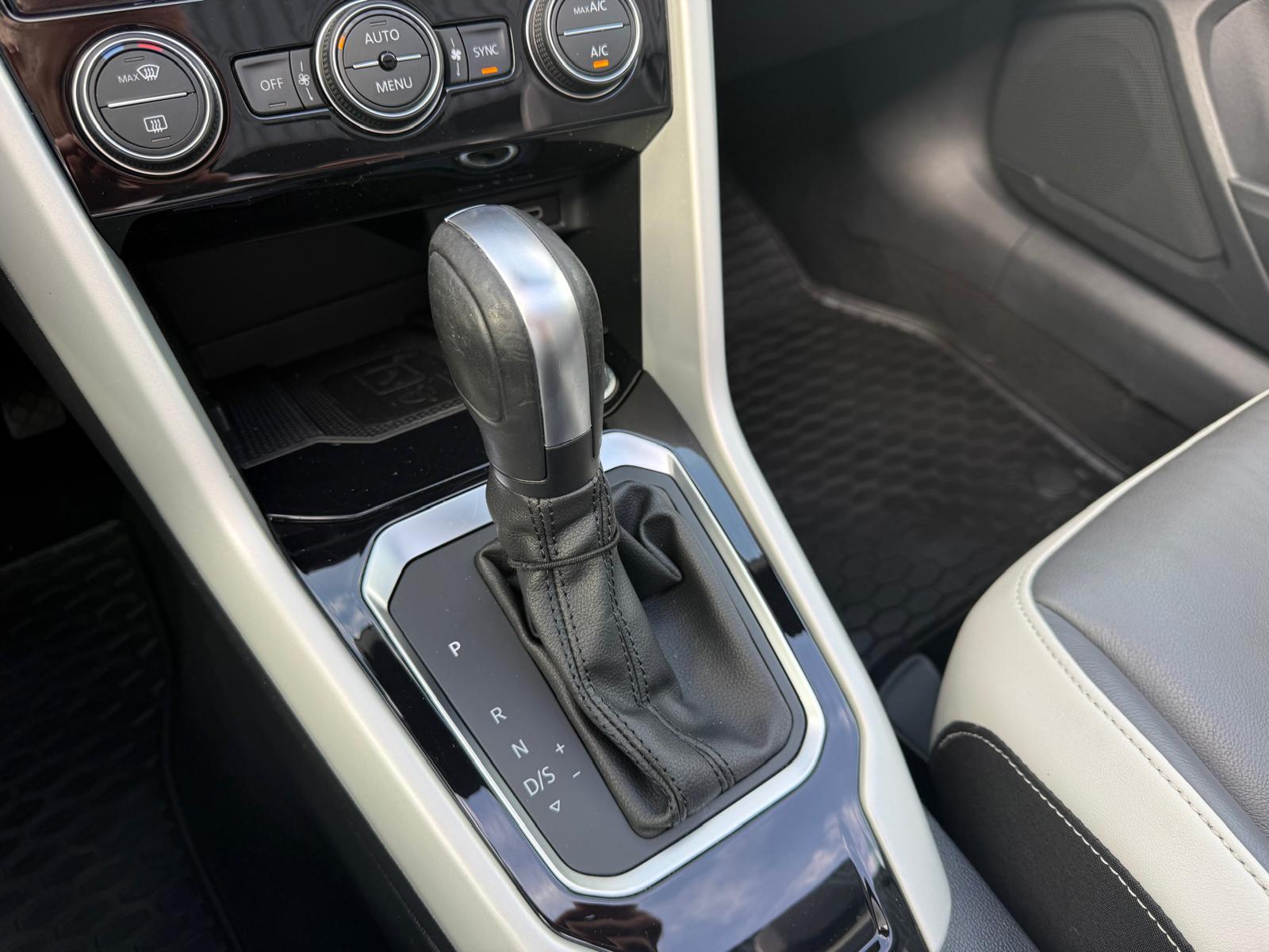 Volkswagen T-Roc Cabrio 1.5 TSI Style | 2E EIGENAAR | 3/6/12 MND GARANTIE | AUTOMAAT | DIGITAL DASH | ACC | LED | CARPLAY | DAB | STOEL/STUUR VERW. |