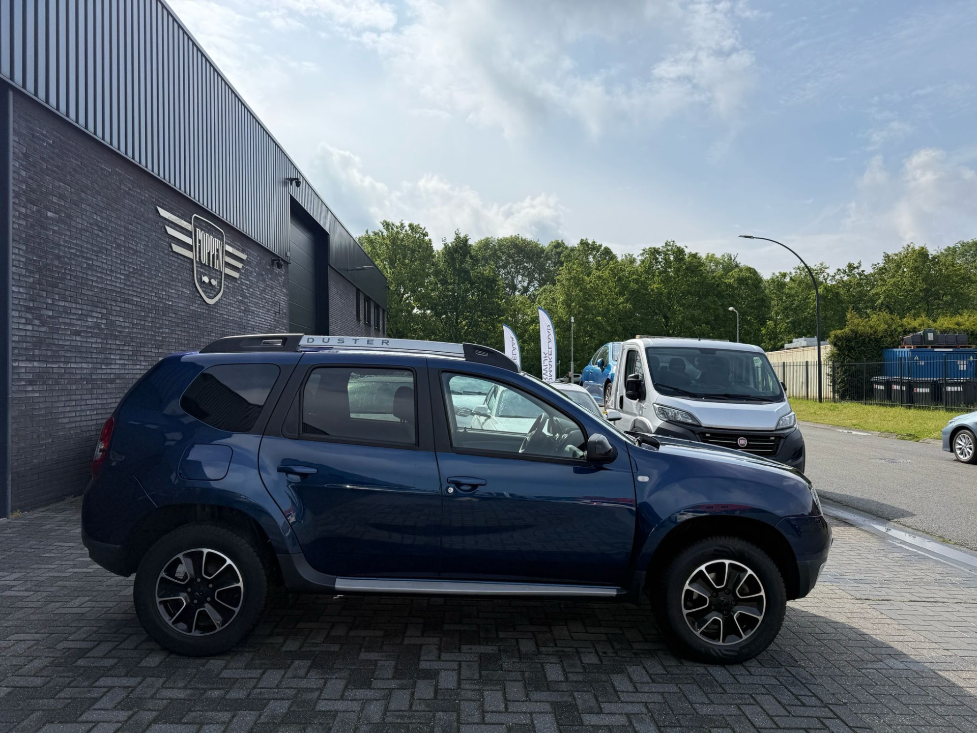 Dacia Duster 1.2 TCe 4x2 Blackshadow | 1E EIGENAAR | 3/6/12MND GARANTIE | CRUISE | NAVI | DAB | AIRCO | LMV | ELECRAMEN |